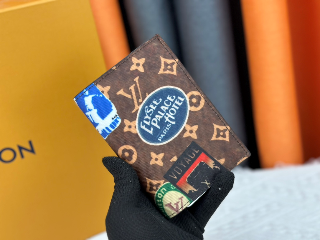 Louis Vuitton LV Flight Mode M83519