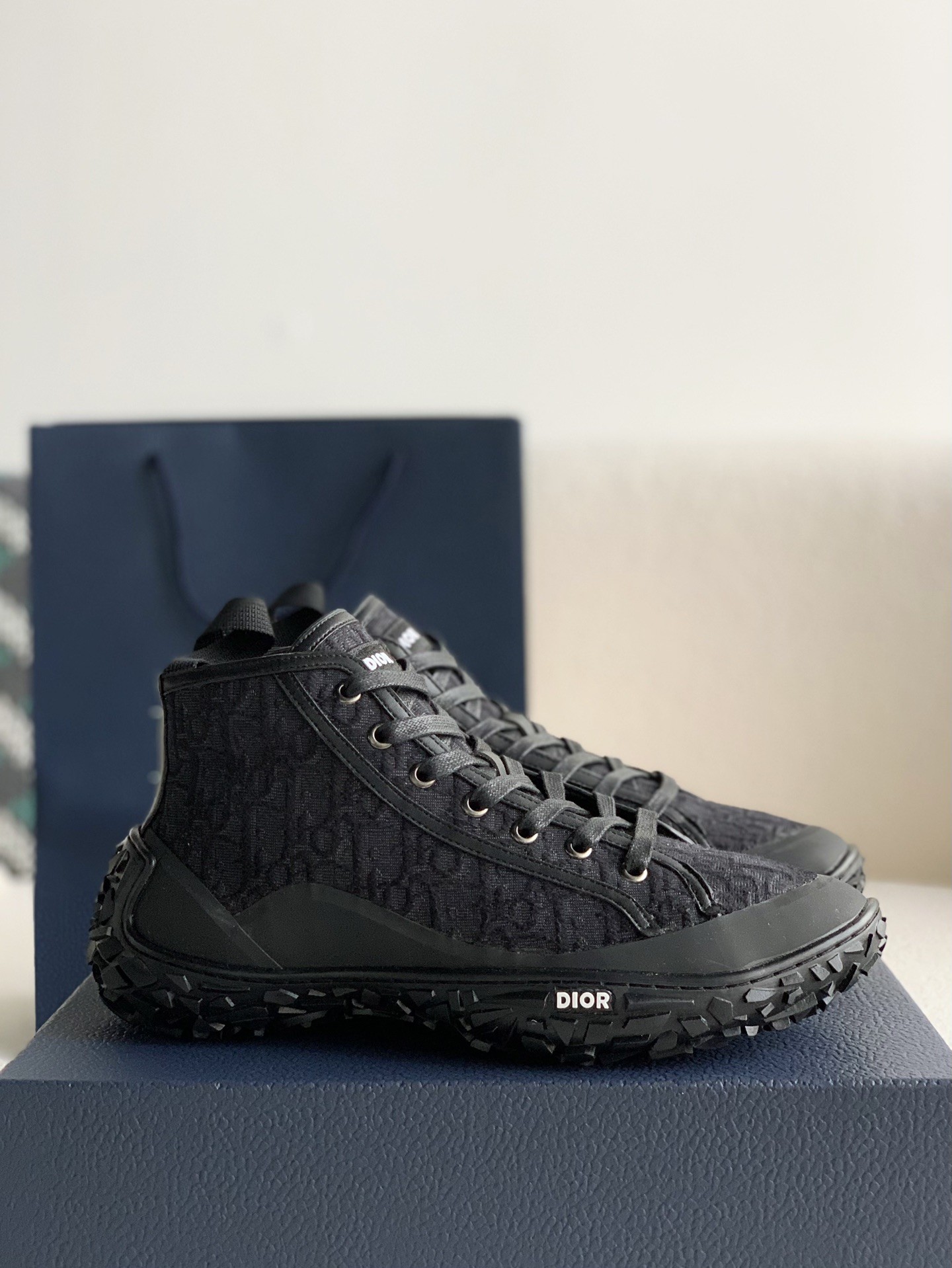 Dior B28 high-top Sneakers Shoes