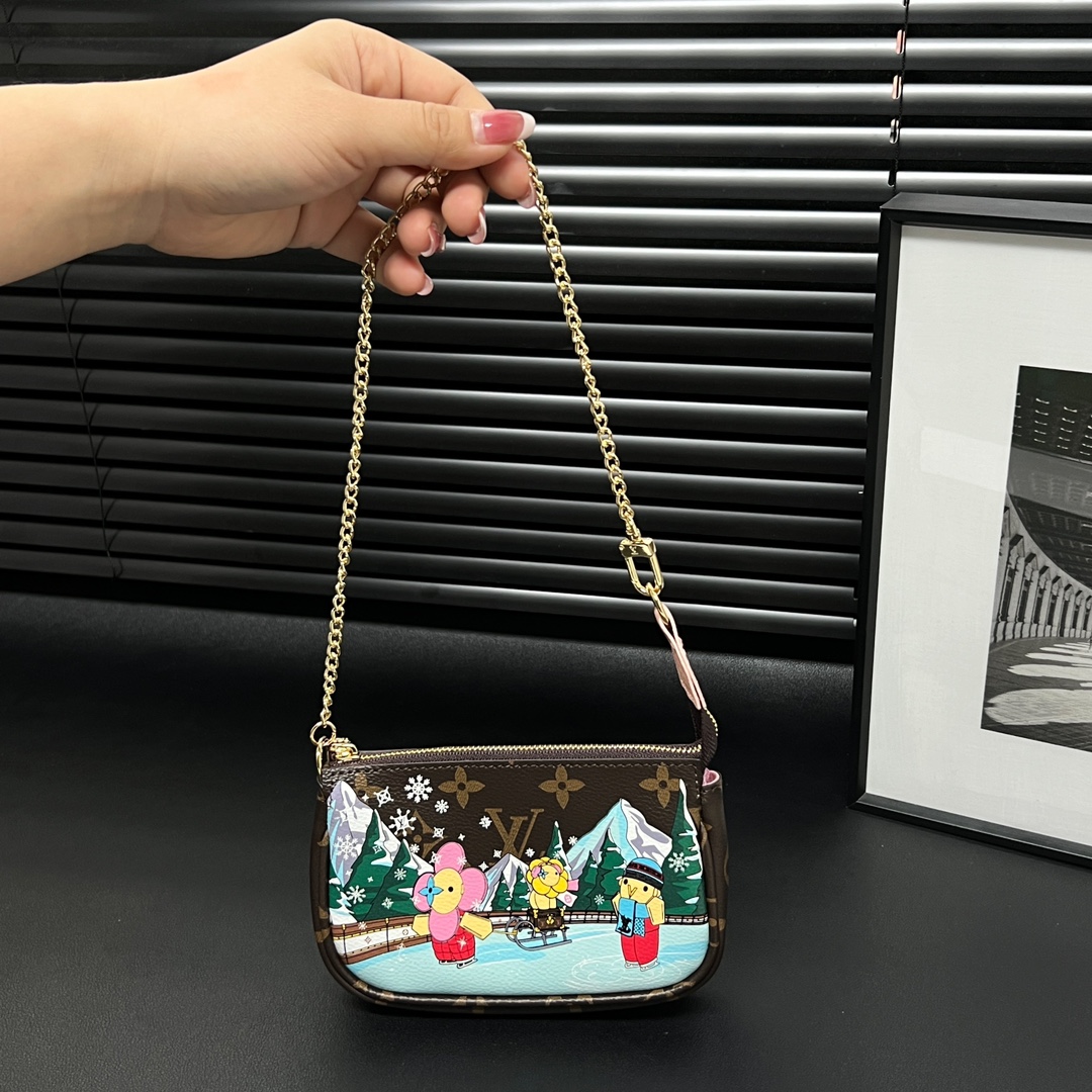 Louis Vuitton Multi Pochette Accessories Mini Bag Purse