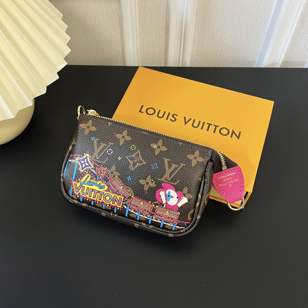 Louis Vuitton Multi Pochette Accessories Mini Bag Purse