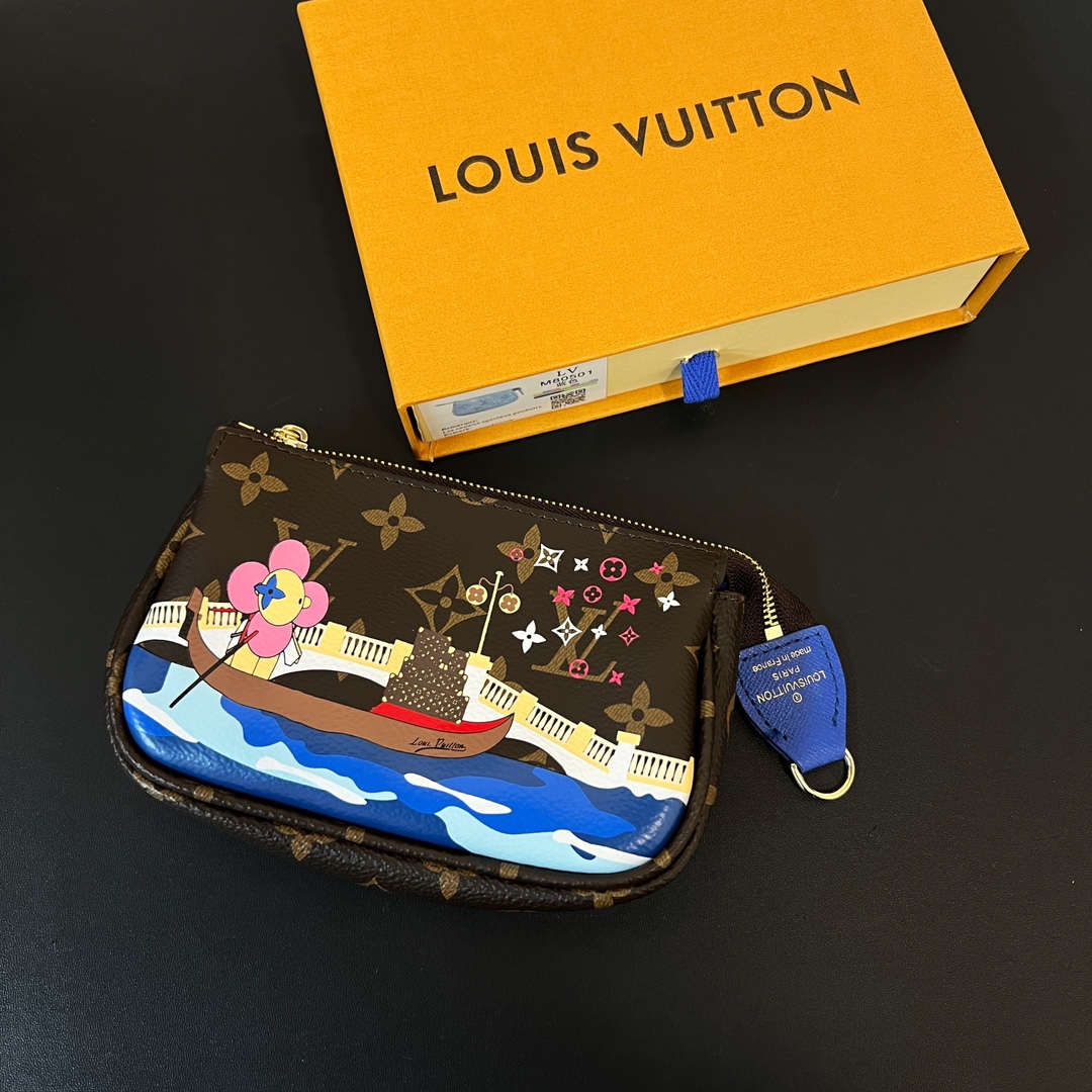 Louis Vuitton Multi Pochette Accessories Mini Bag Purse