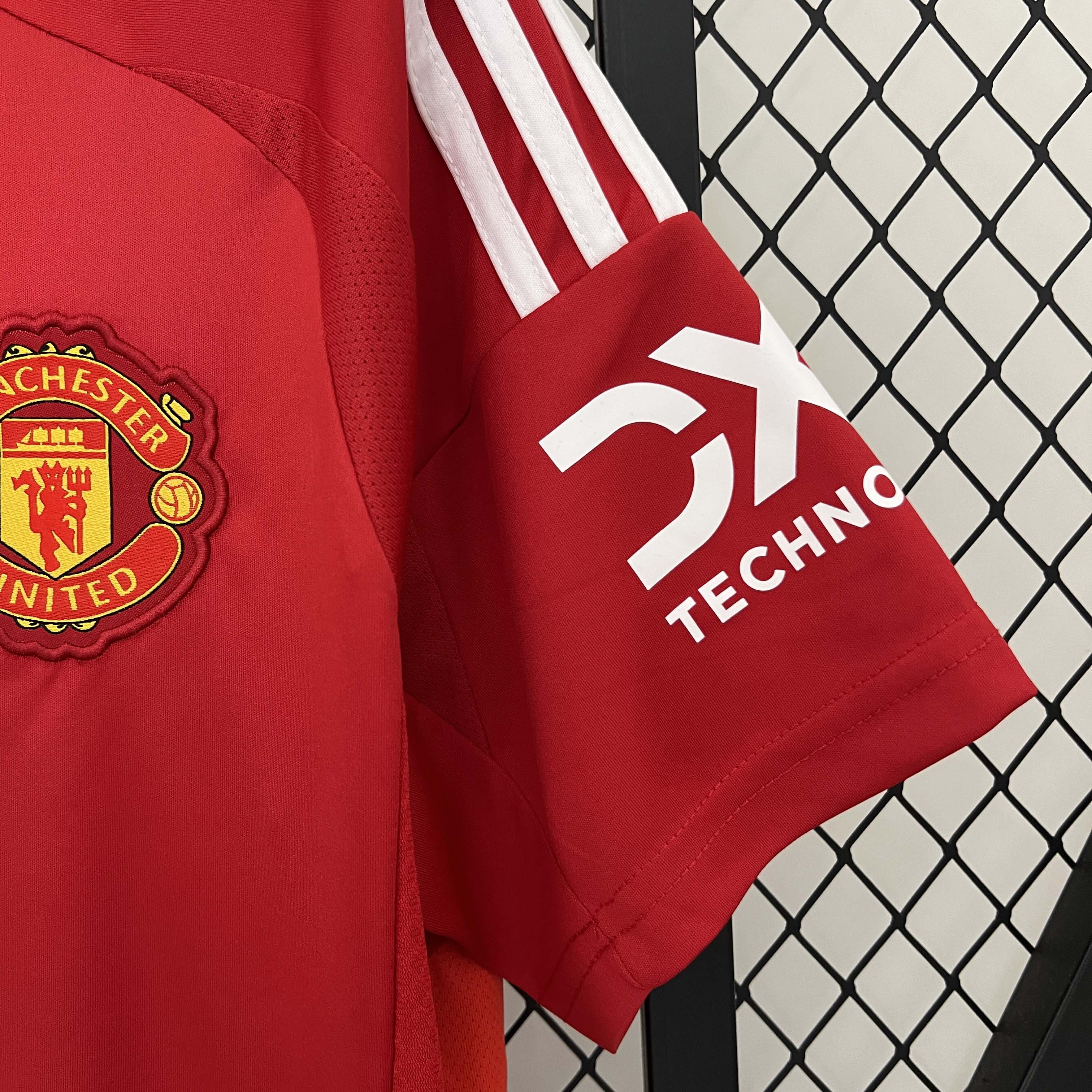 2024/2025 Manchester United Home Football Shirt 1:1 Thai Quality