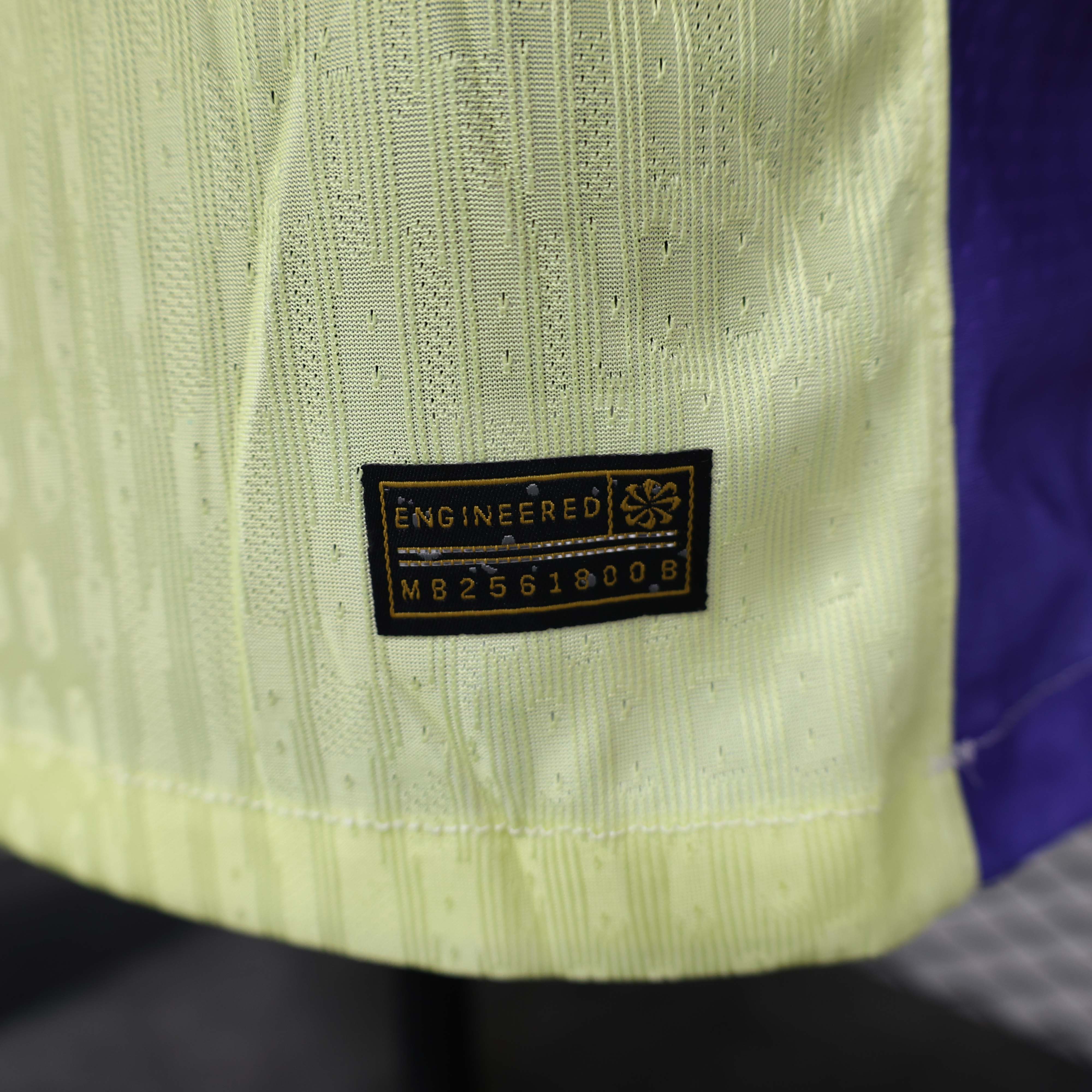 2024/2025 Player Version Barcelona Special Edition Yellow Football Shirt 1:1 Thai Quality