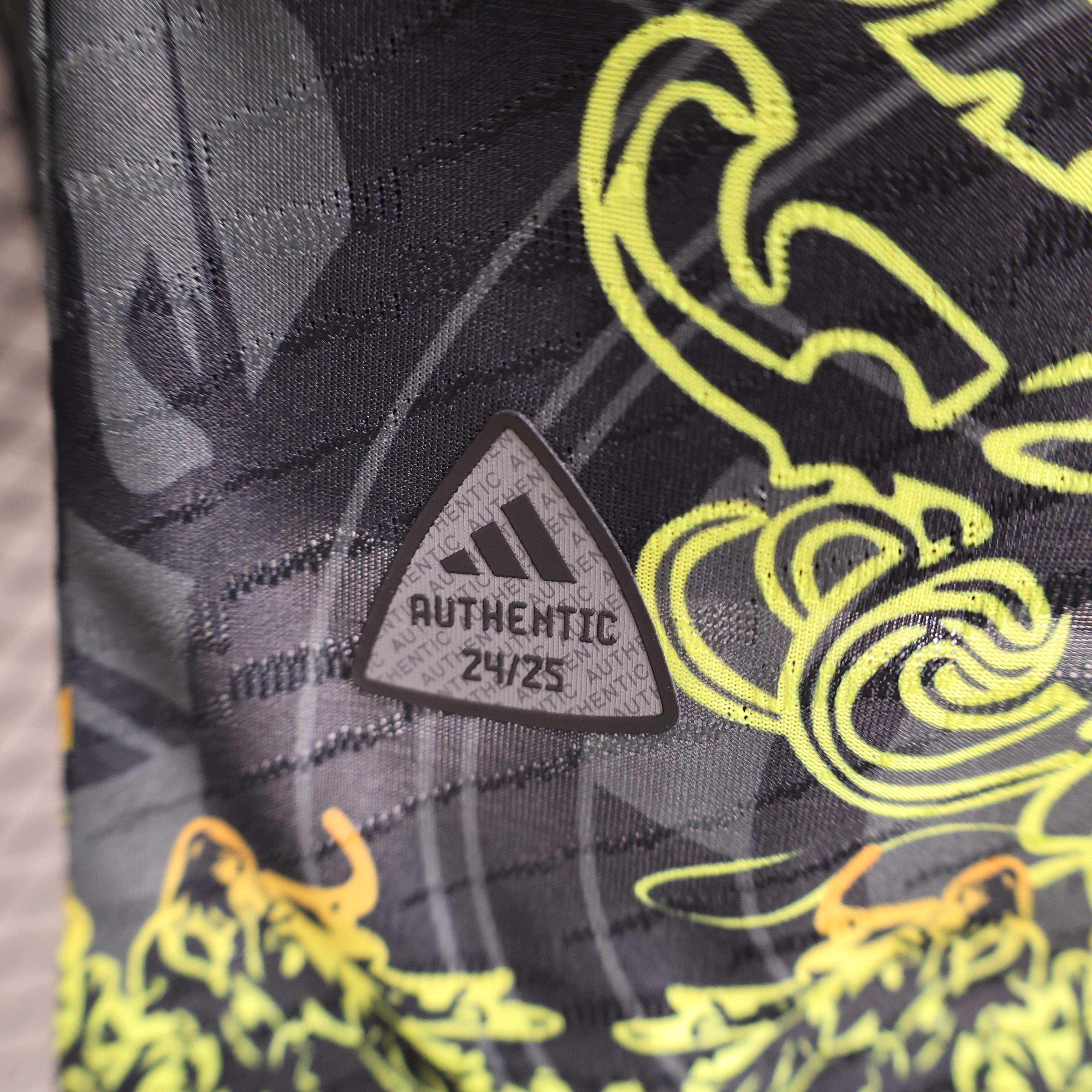 2024/2025 Player Version Real Madrid Special Edition Black and grey Football Shirt 1:1 Thai Quality