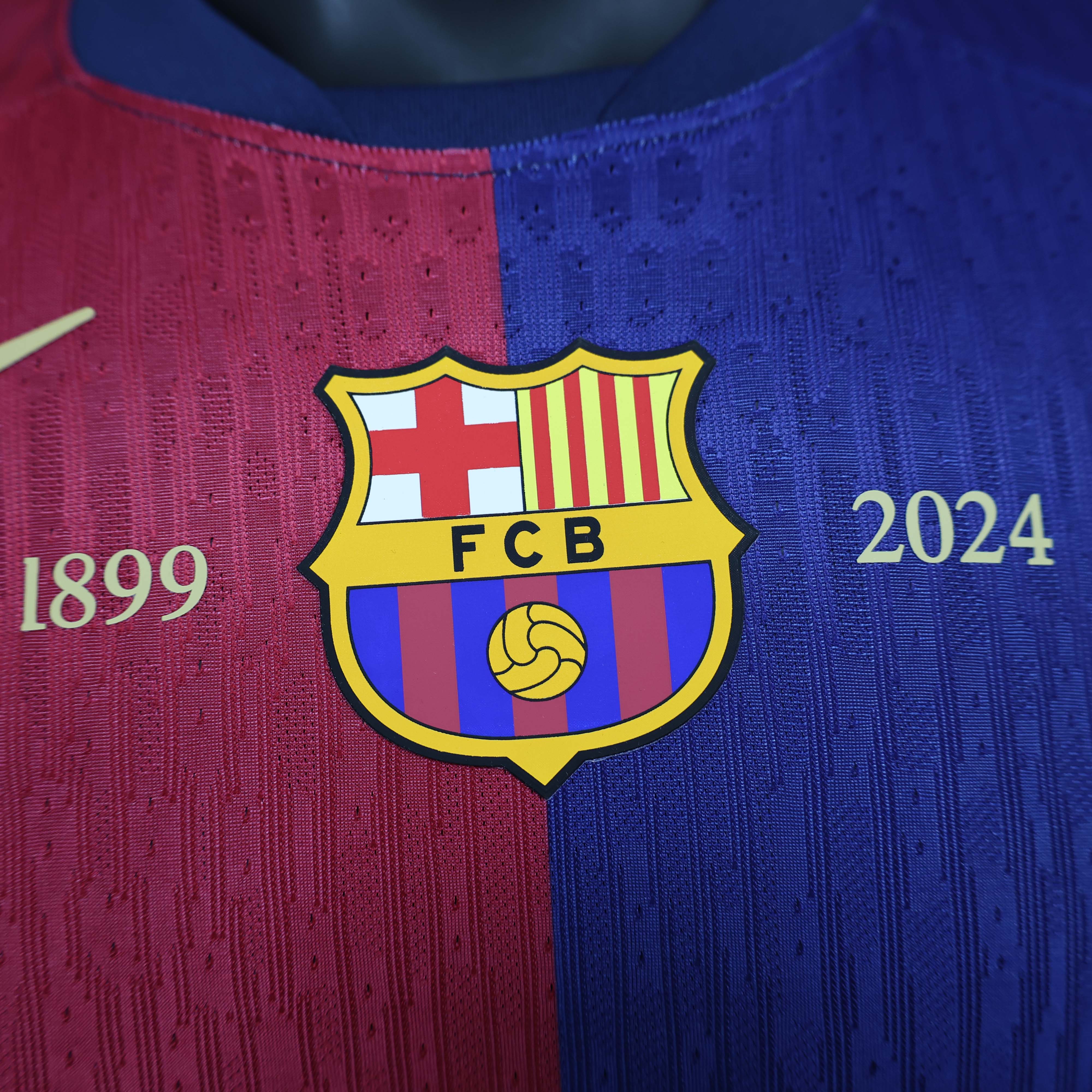 2024/2025 Player Version Barcelona Special Edition Red and blue Football Shirt 1:1 Thai Quality
