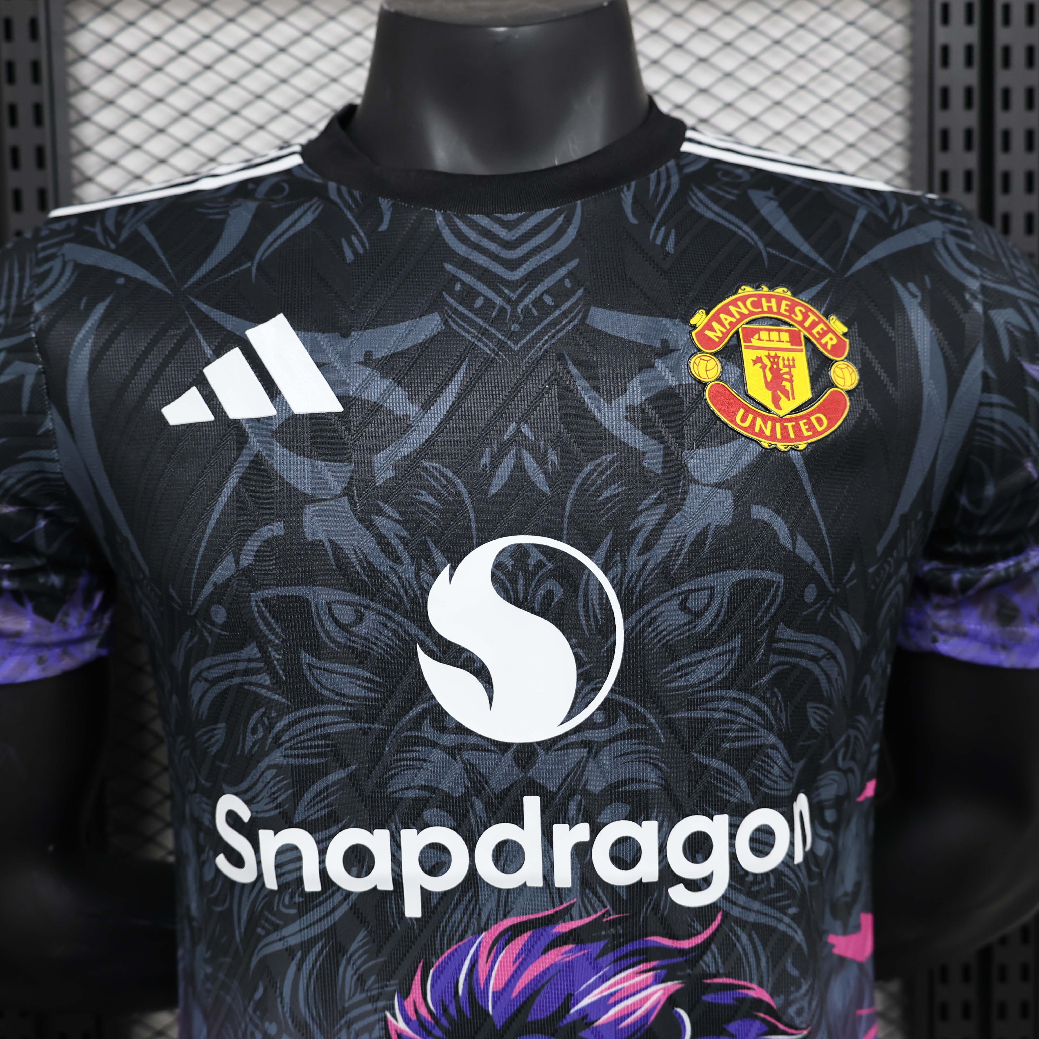 2024/2025 Player Version Manchester United Special Edition Black and purple Football Shirt 1:1 Thai Quality