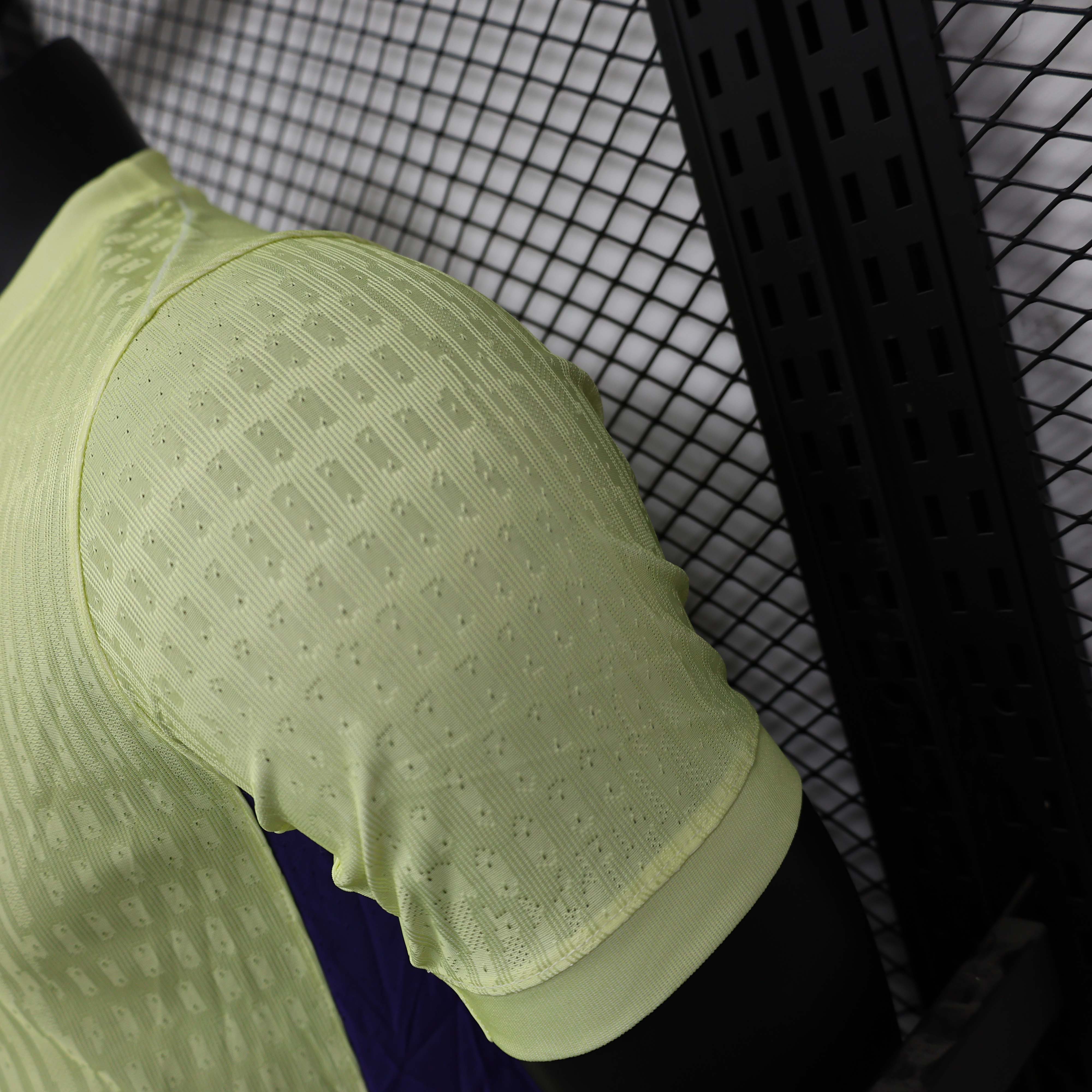 2024/2025 Player Version Barcelona Special Edition Yellow Football Shirt 1:1 Thai Quality