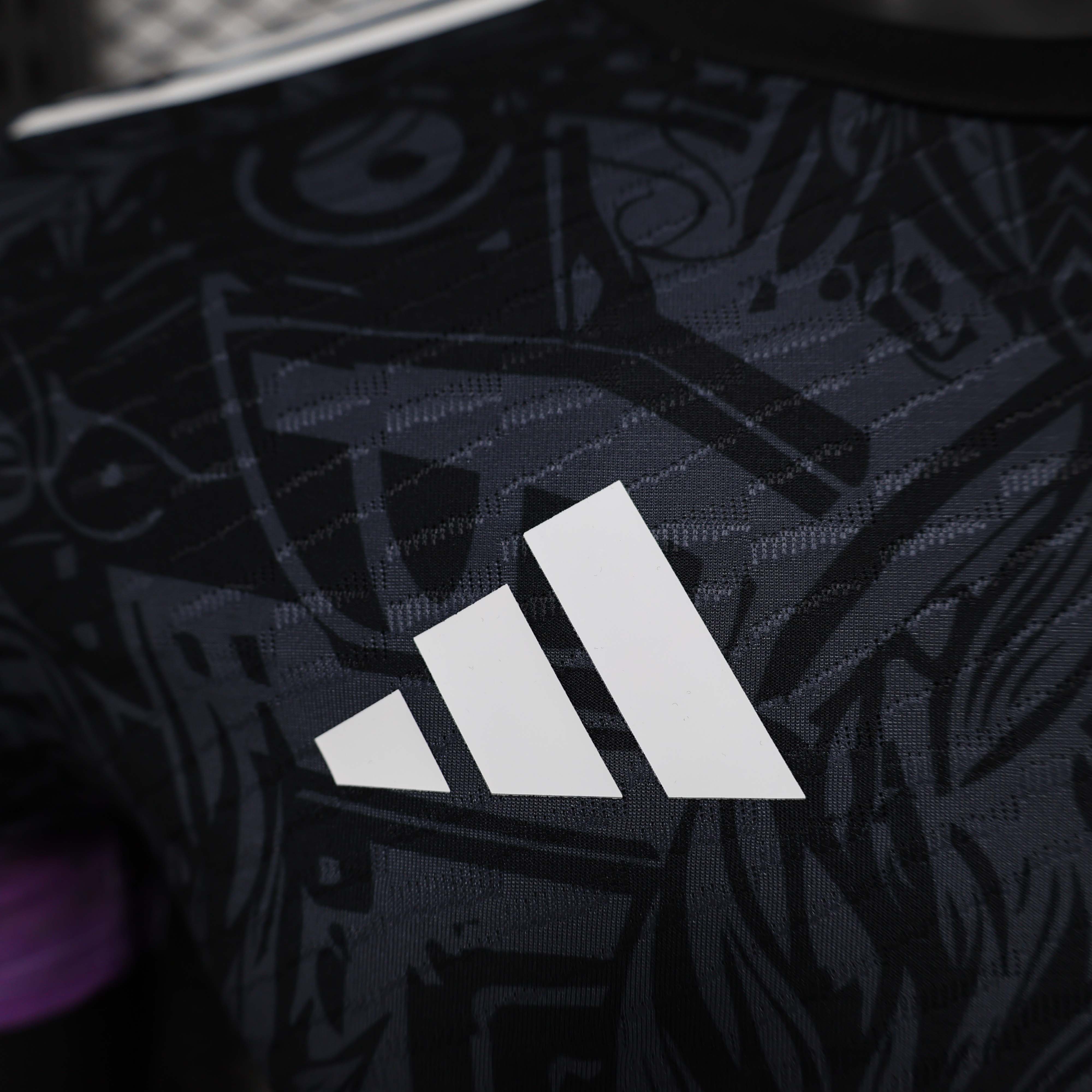 2024/2025 Player Version Liverpool Special Edition Black and Purple Football Shirt 1:1 Thai Quality