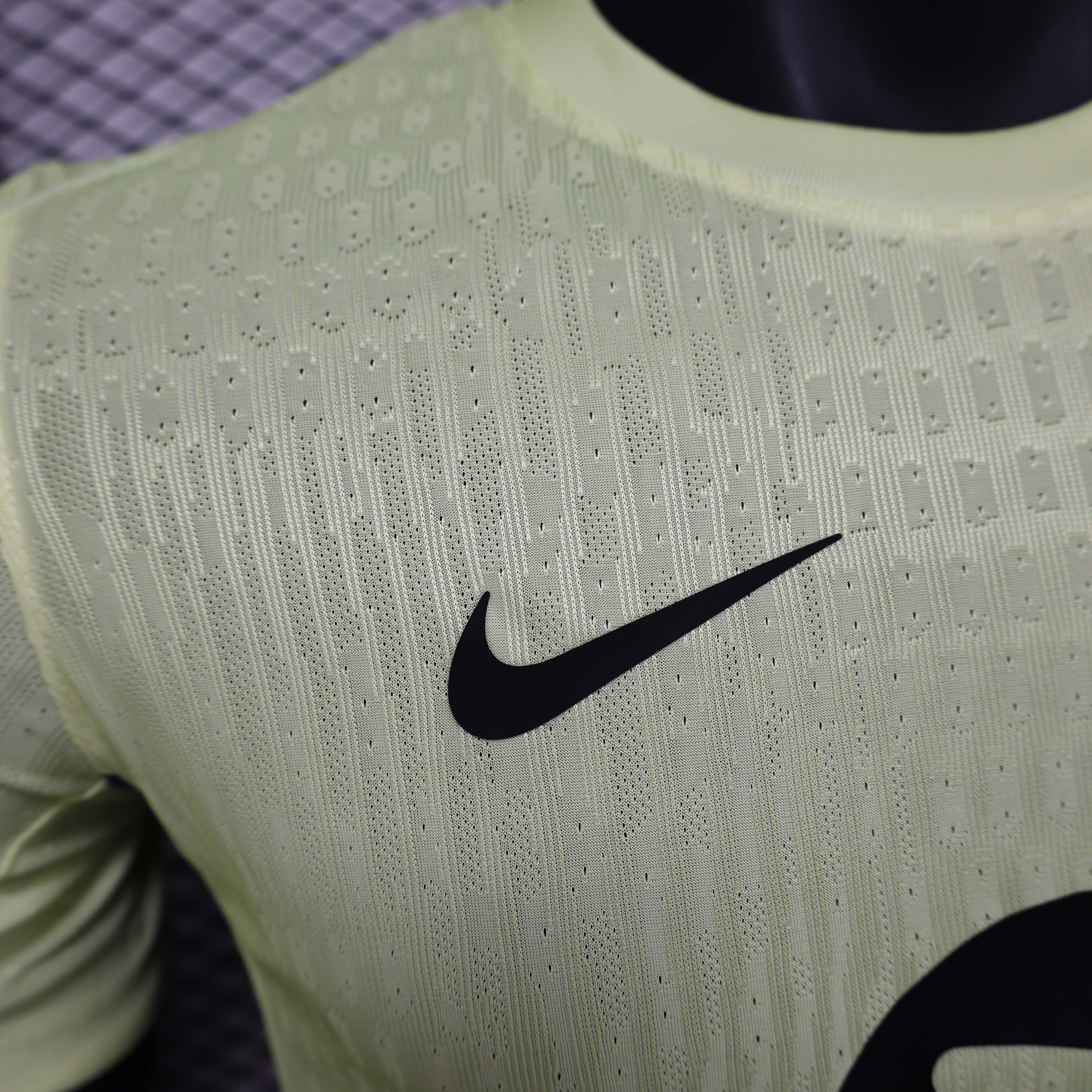 2024/2025 Player Version Barcelona Special Edition Yellow Football Shirt 1:1 Thai Quality