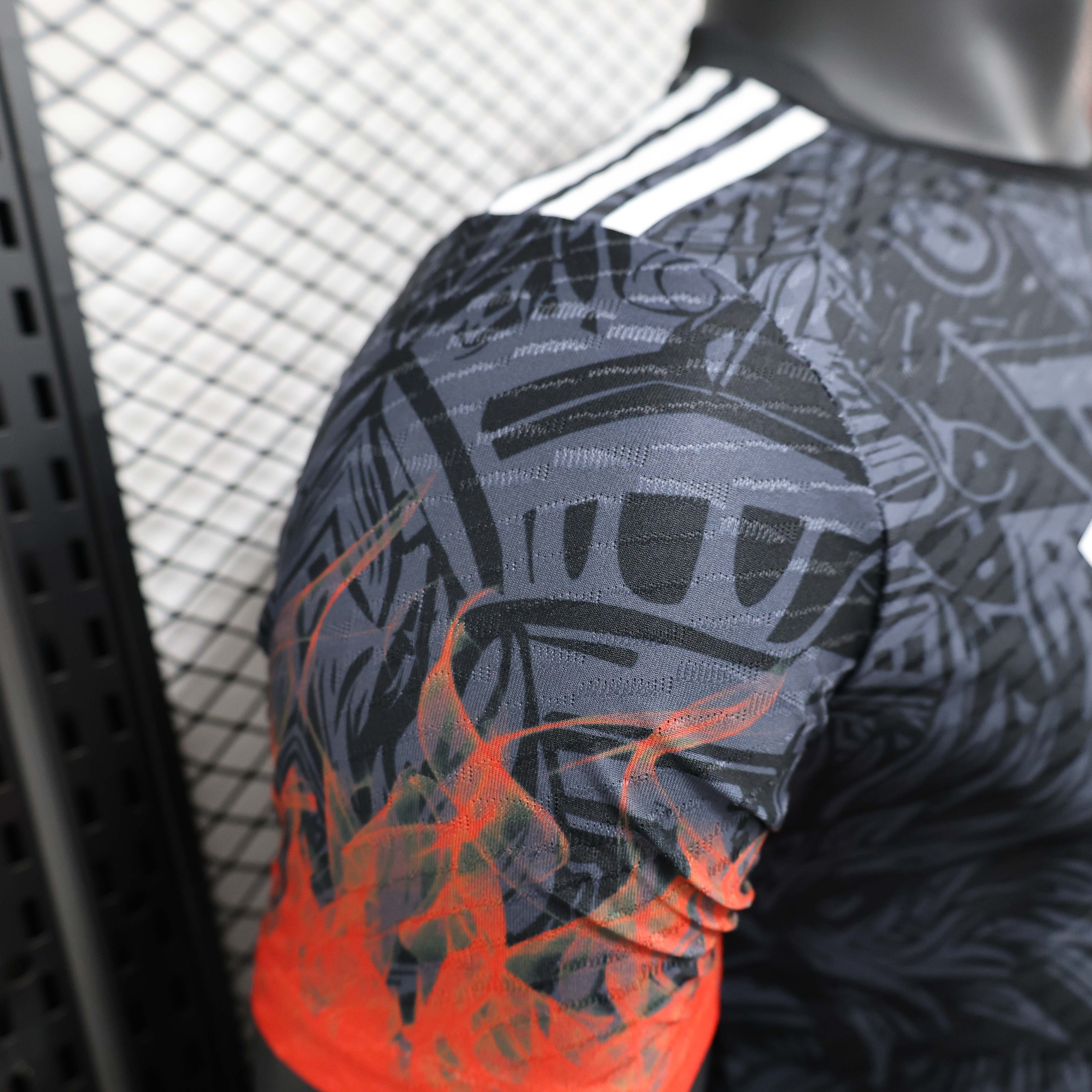 2024/2025 Player Version Liverpool Special Edition Black and Orange Football Shirt 1:1 Thai Quality