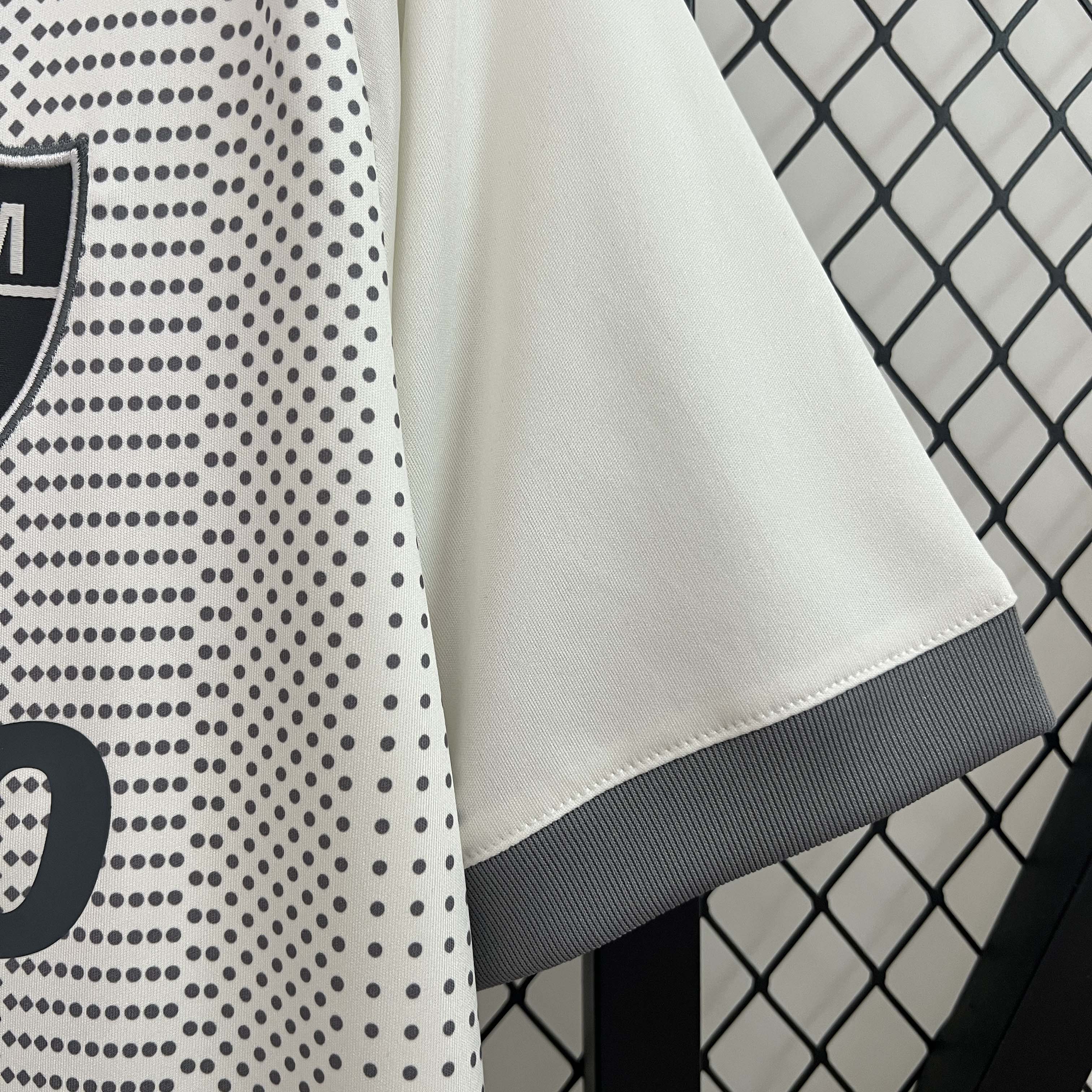 2024/2025 Atl��tico Mineiro Away Football Shirt 1:1 Thai Quality