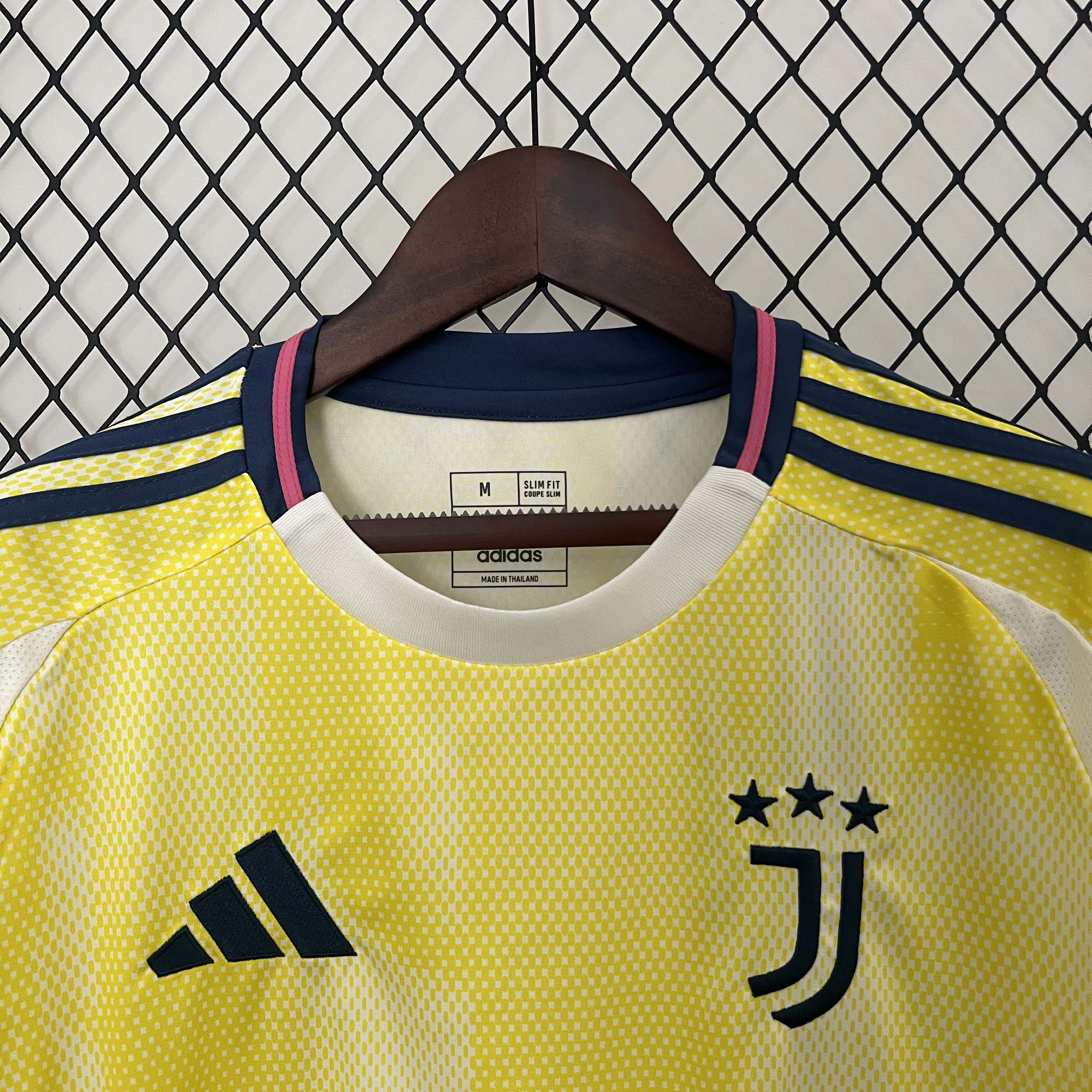 2024/2025 Juventus Away Soccer Jersey 1:1 Thai Quality