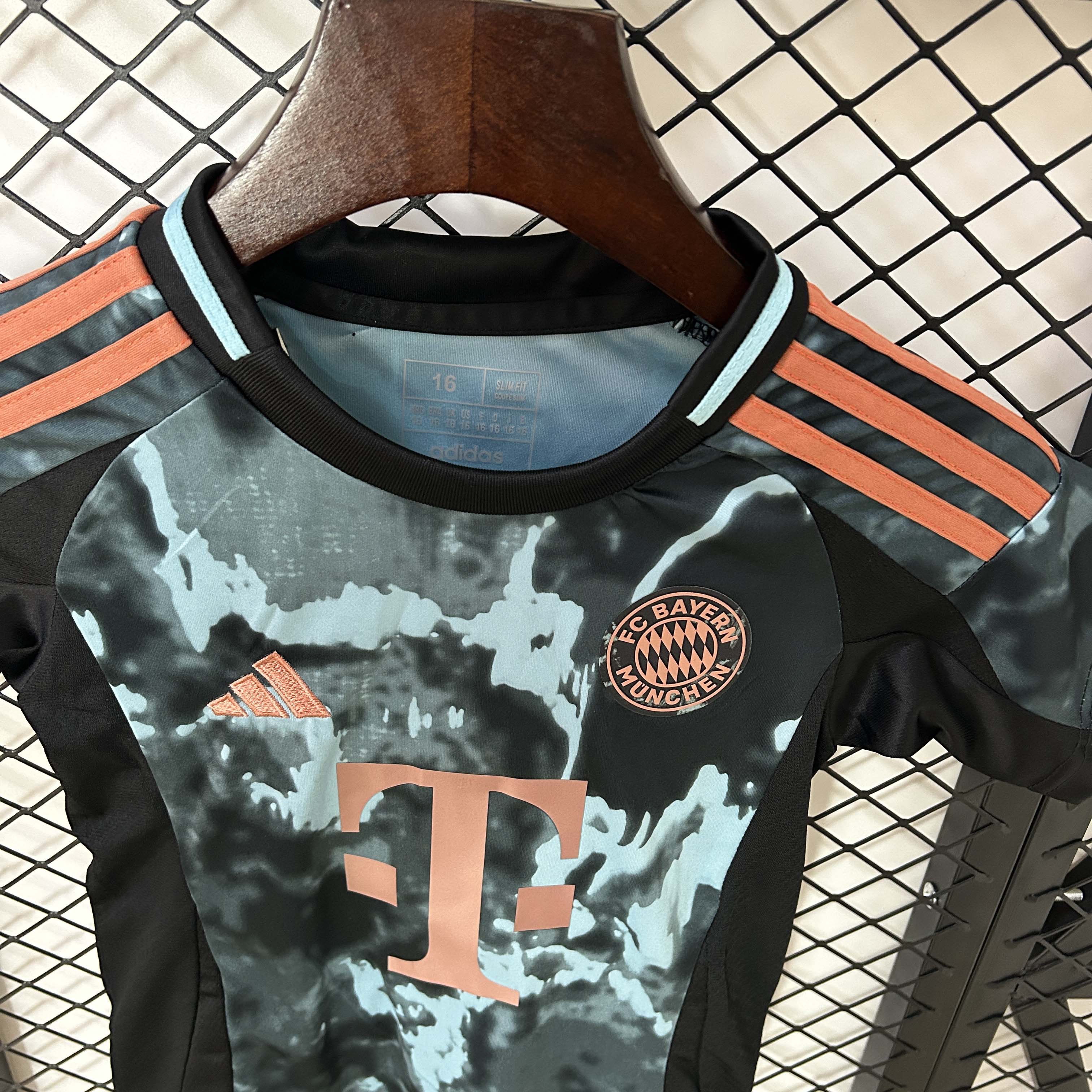 2024/2025 Bayern Munich Away Football Jersey 1:1 Thai Quality Kids Size