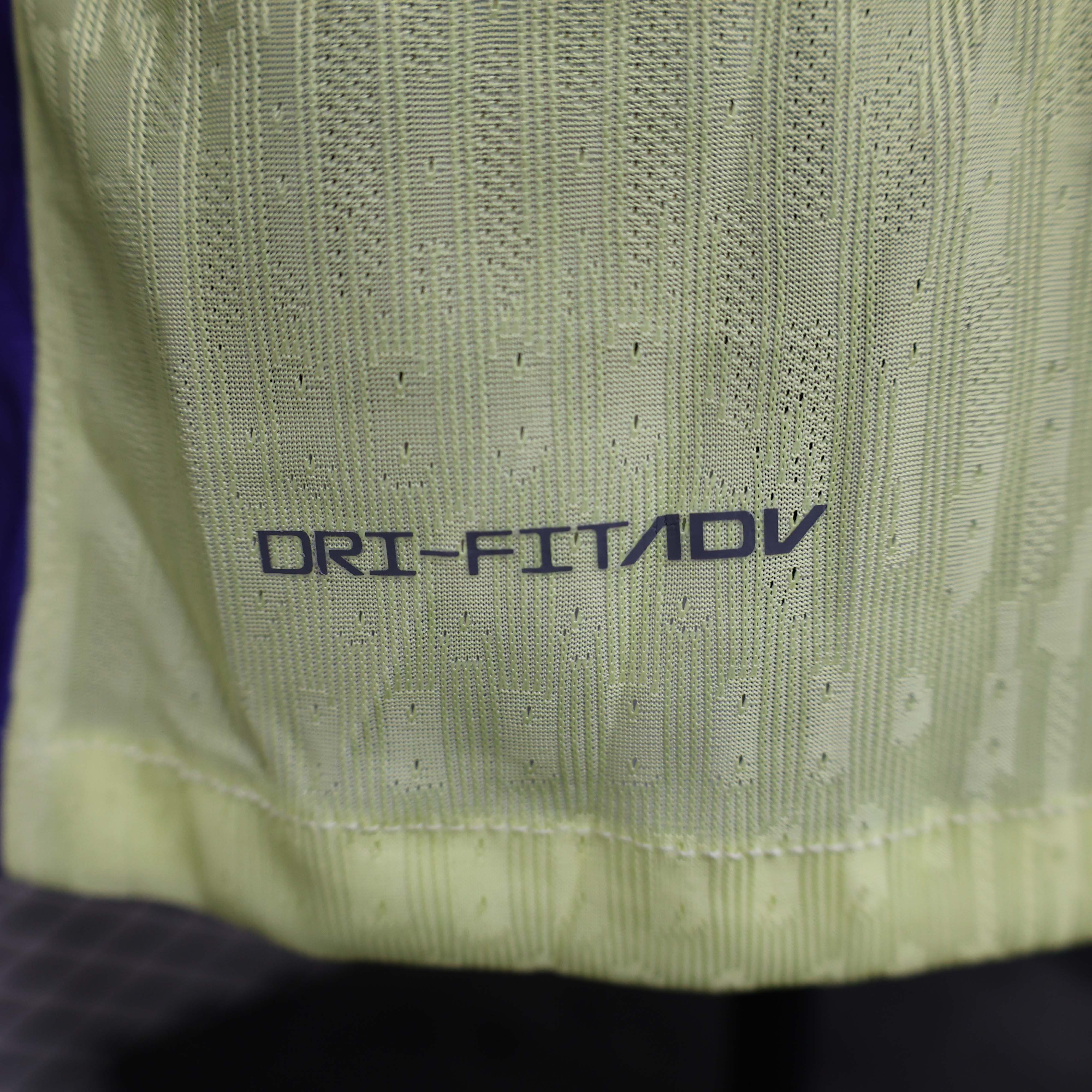 2024/2025 Player Version Barcelona Special Edition Yellow Football Shirt 1:1 Thai Quality