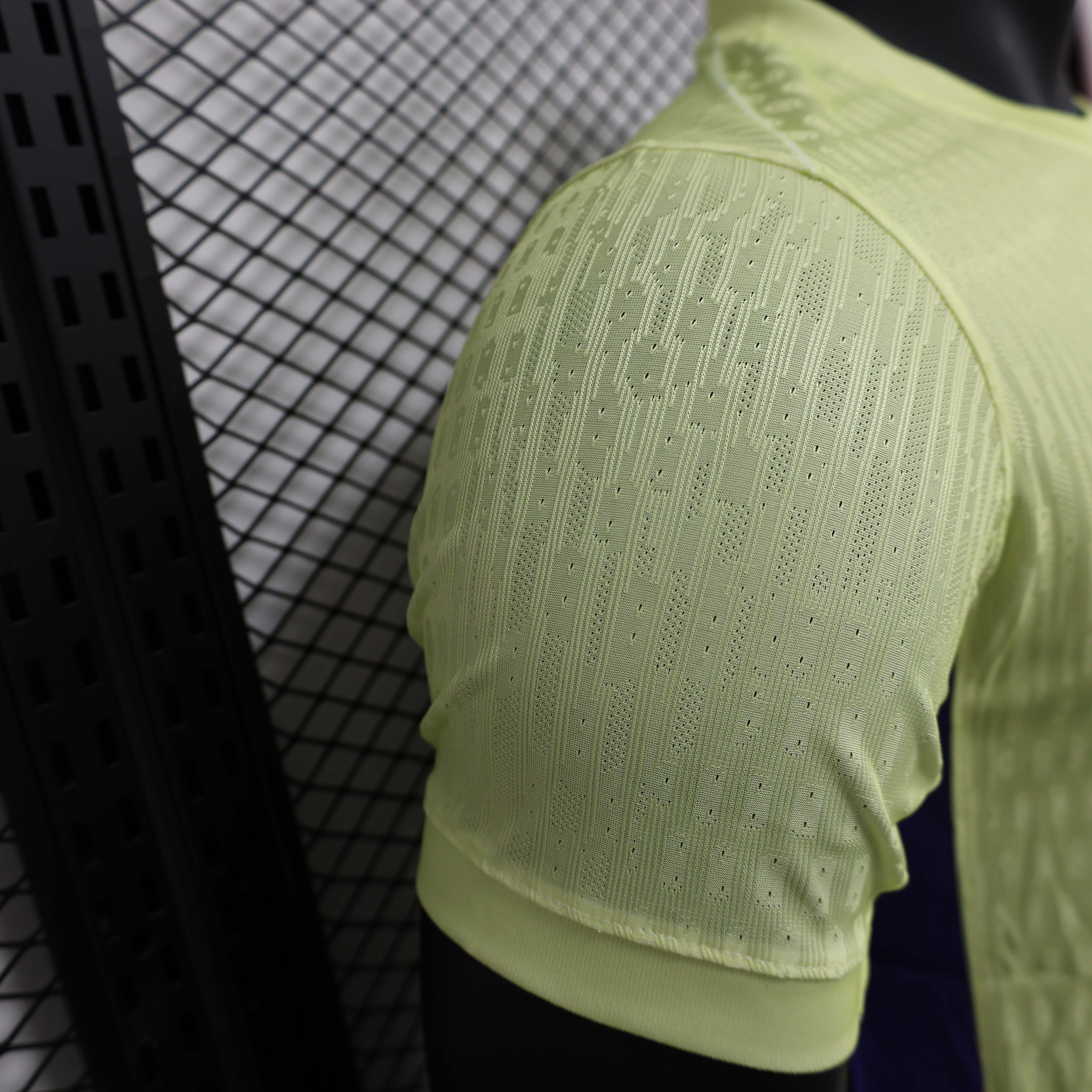 2024/2025 Player Version Barcelona Special Edition Yellow Football Shirt 1:1 Thai Quality