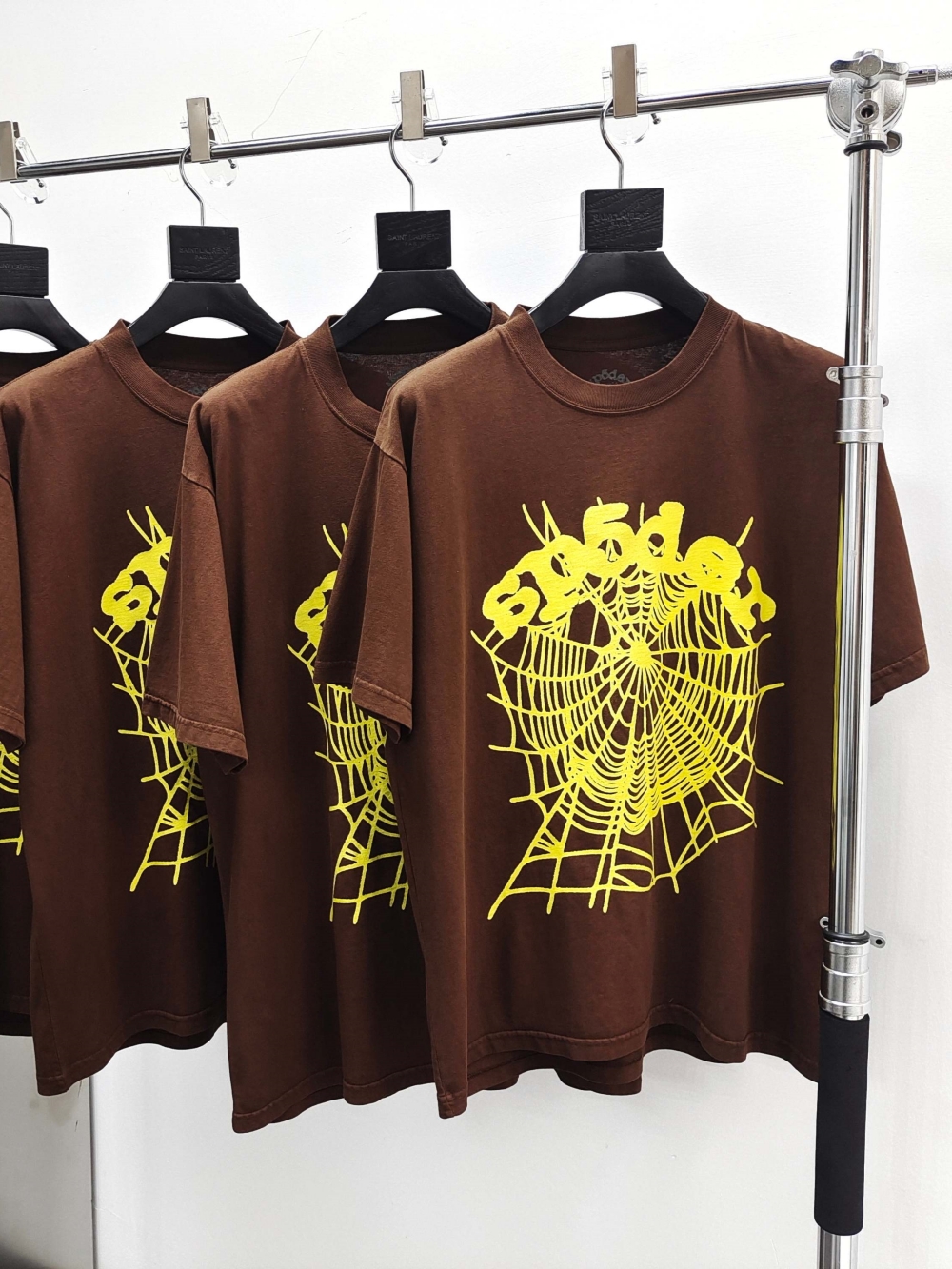 1:1 quality version 28113748 Yellow Lettering Yellow Web Printed Tee