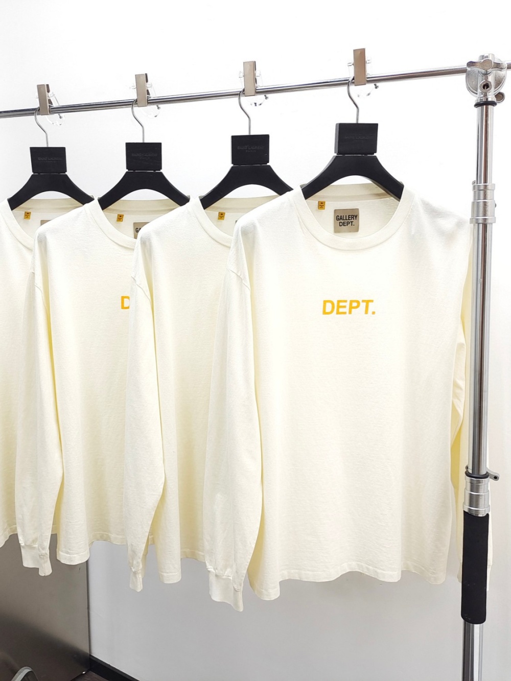 1:1 quality version Classic Four Letter Beige Long Sleeve Tee