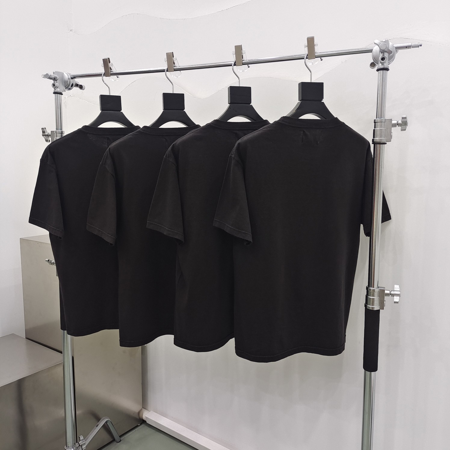 1:1 quality version Multi Row Overlay Stamped Stripe Slogan Tee