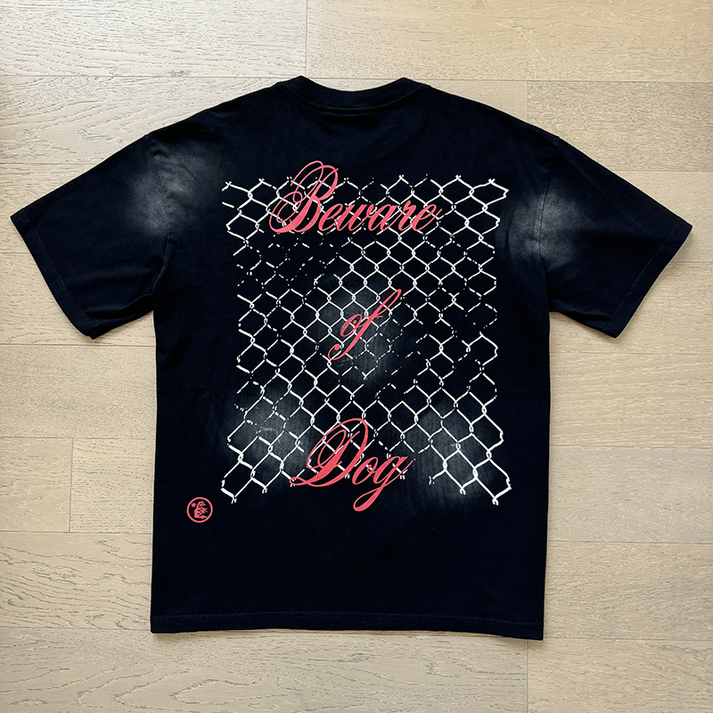 [buy more save more]Washed Version Dog Head Barbed Wire Letter Print tee