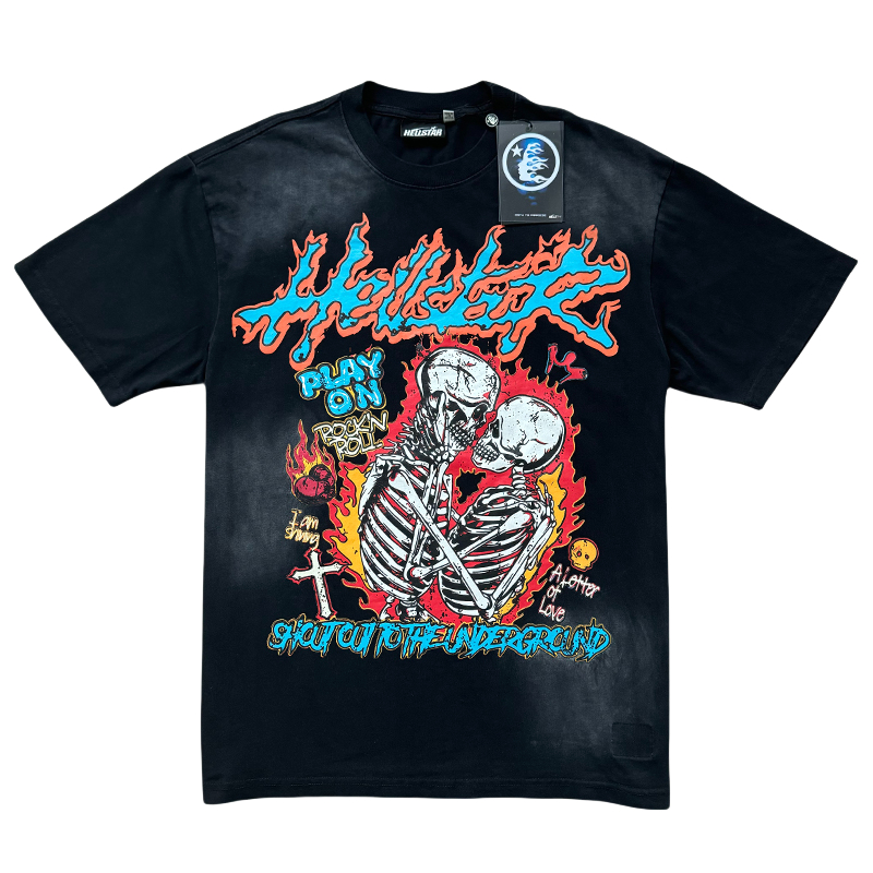 Two Embracing Skulls Flame Letter Print Washed Version Tee