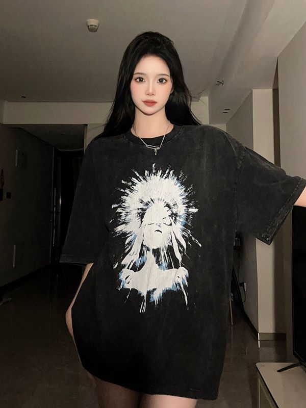 Human head portrait old short sleeve tee