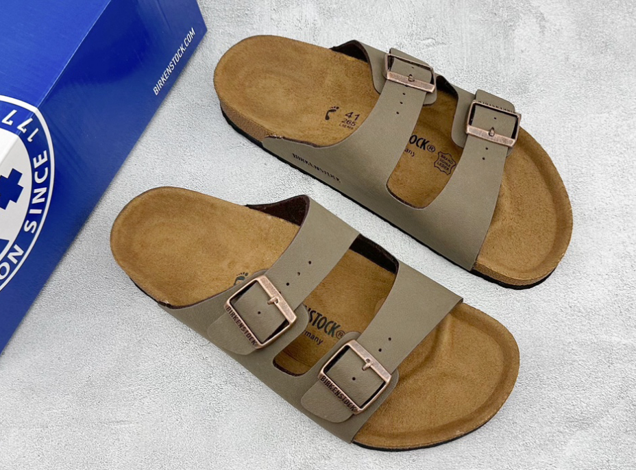 BIRKENSTOCK Classic and comfortable neutral cork sole sandals