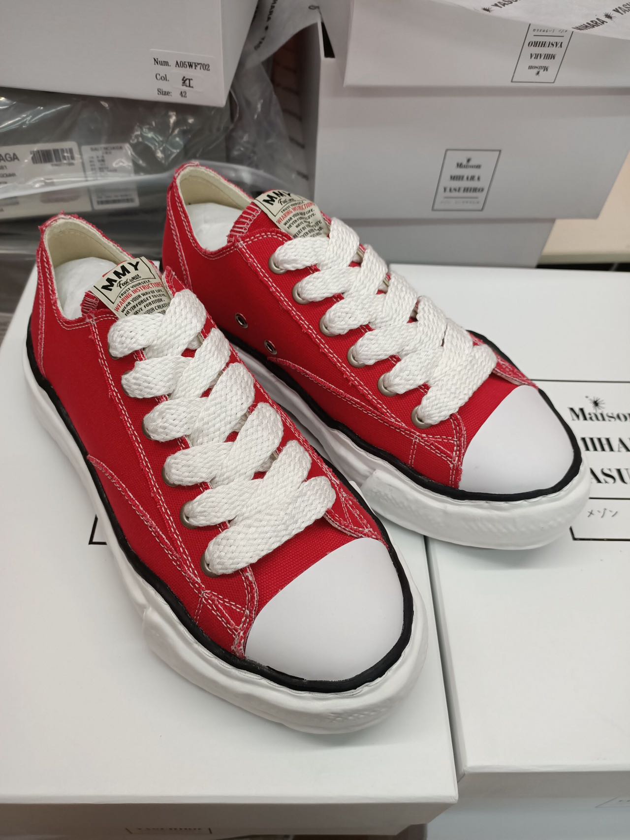 Maison MIHARA YASUHIRO Blakey low-top sneakers01