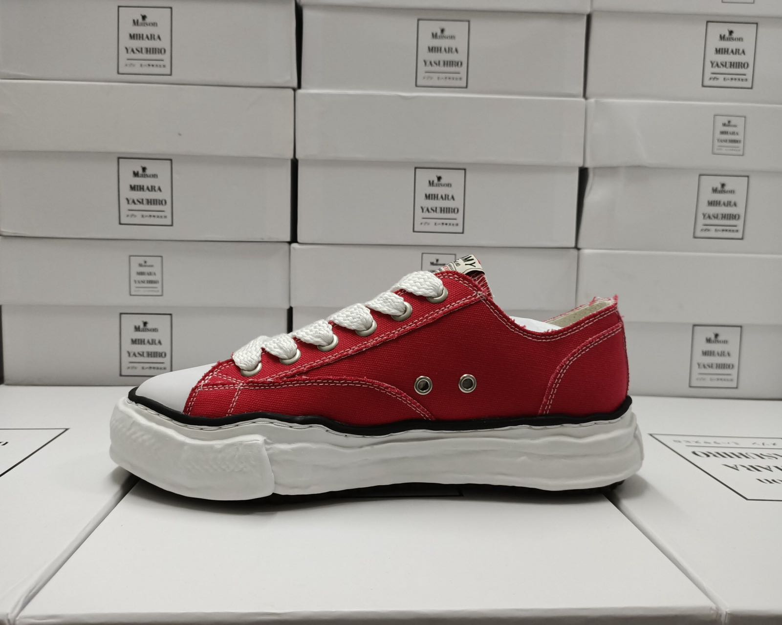 Maison MIHARA YASUHIRO Blakey low-top sneakers01