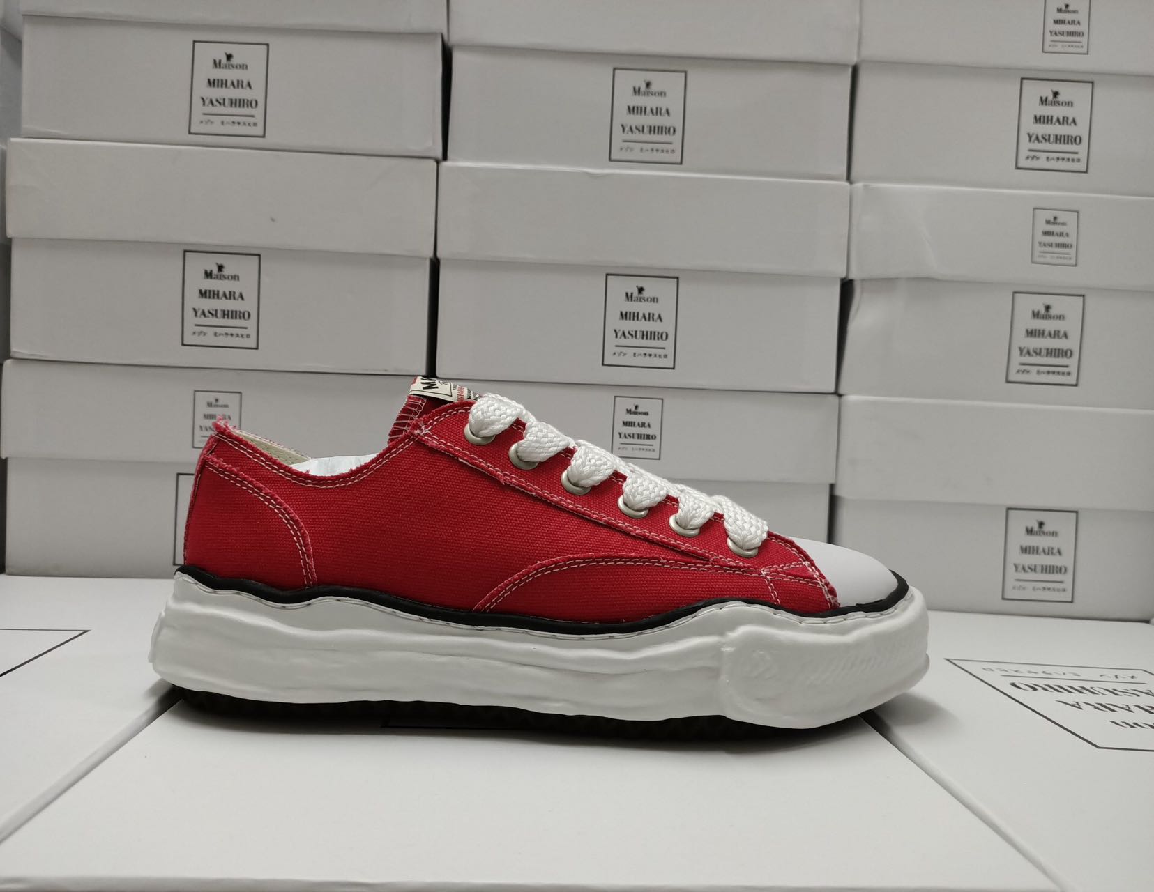 Maison MIHARA YASUHIRO Blakey low-top sneakers01