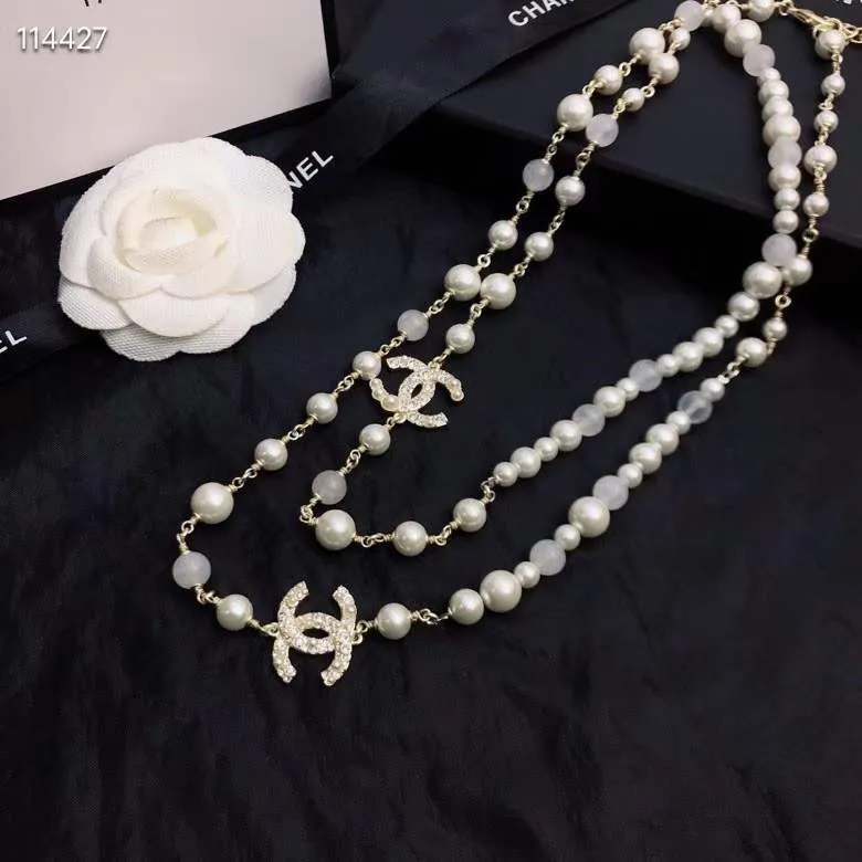 Chanel necklace & sweater chain pearl sweater chain