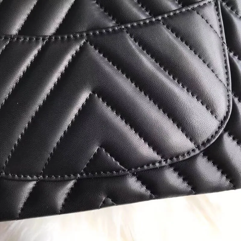 Chanel Chevron Lambskin 17Cm Class-Flap Bag 1115