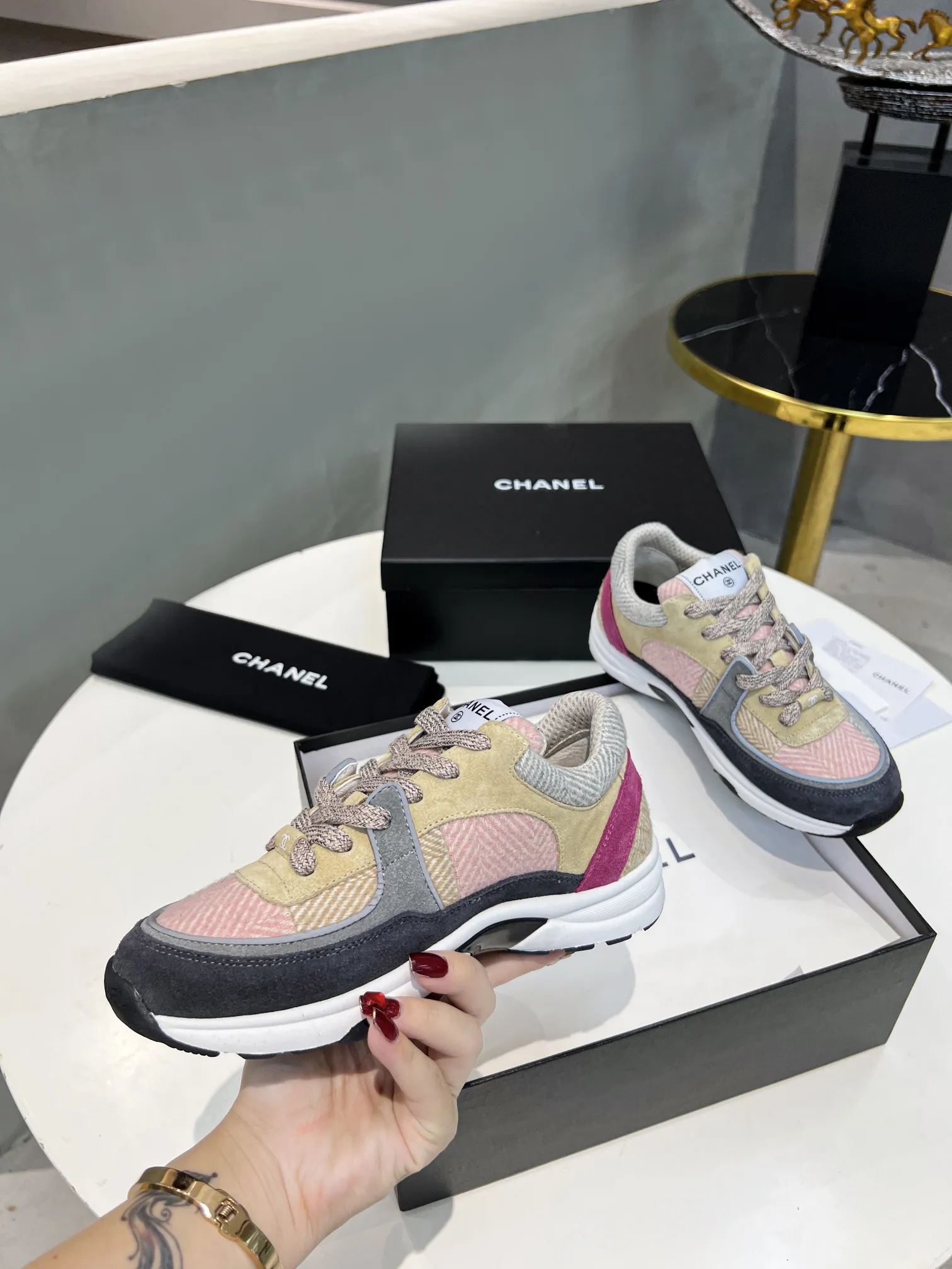 cc new arrival man and women shoes