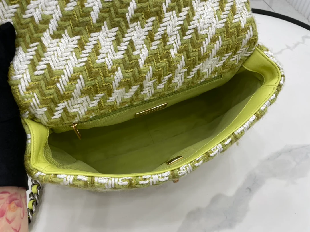 Chanel 19 Large Handbag Gold Hardware Green For Women, Women’s Handbags, Shoulder Bags 11.8in/30cm