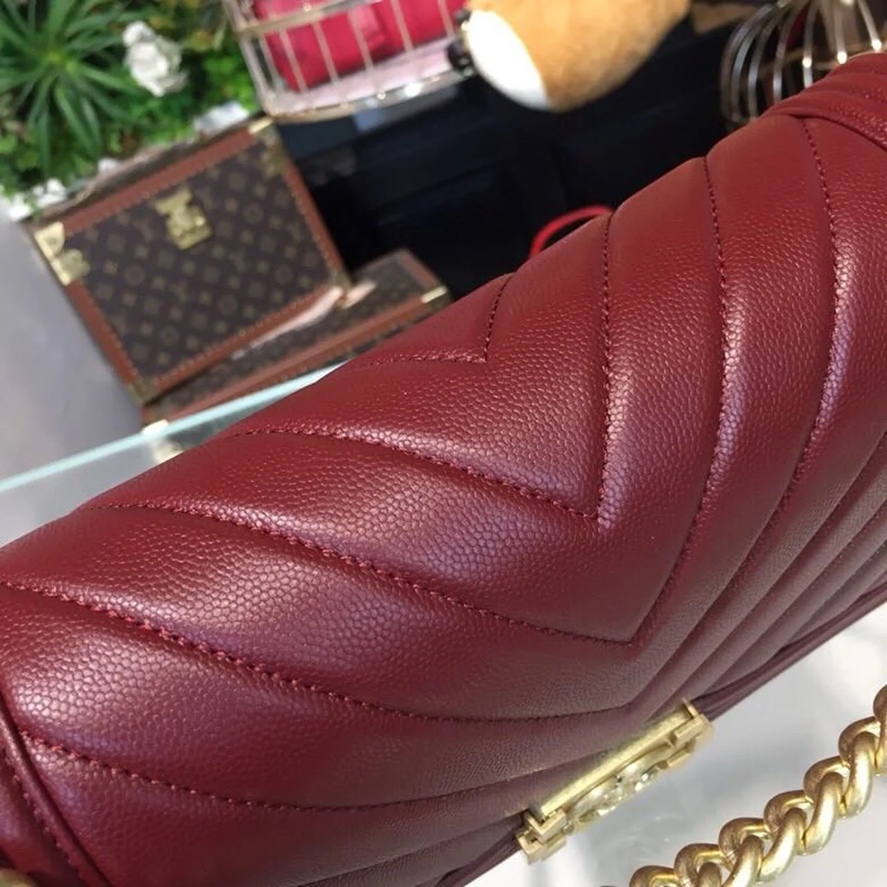 Chanel Boy Handbag Gold Toned Hardware Burgundy For Women, Women’s Bags, Shoulder And Crossbody Bags 9.8in/25cm A67086