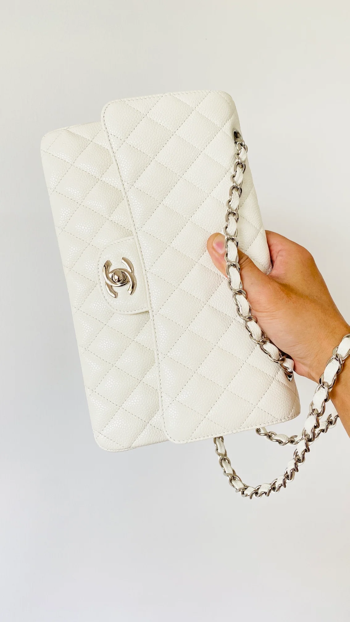 Chanel Small Classic Handbag White For Women, Women’s Bags 9.1in/23cm