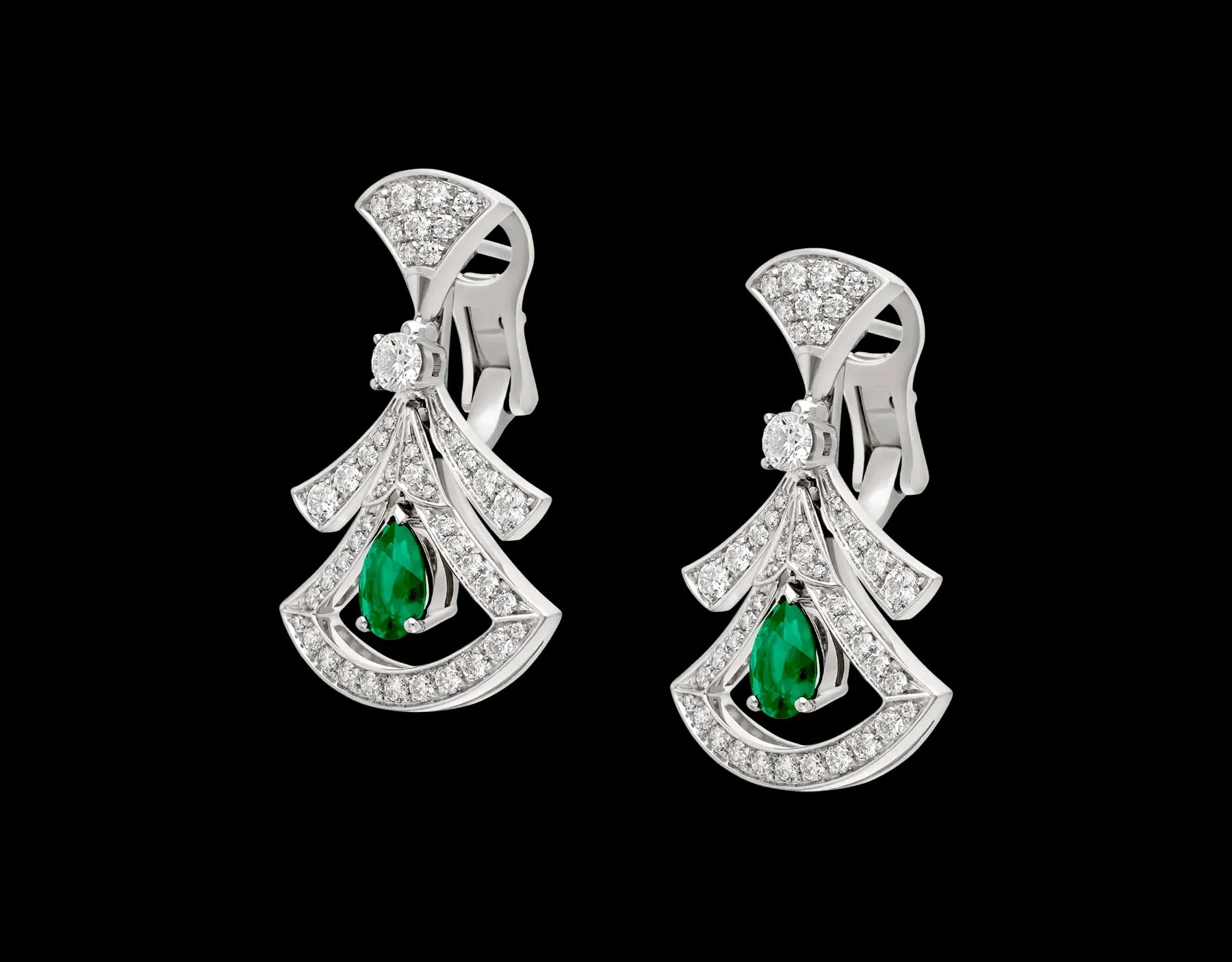 Bob-Divas'Dream chanel earrings