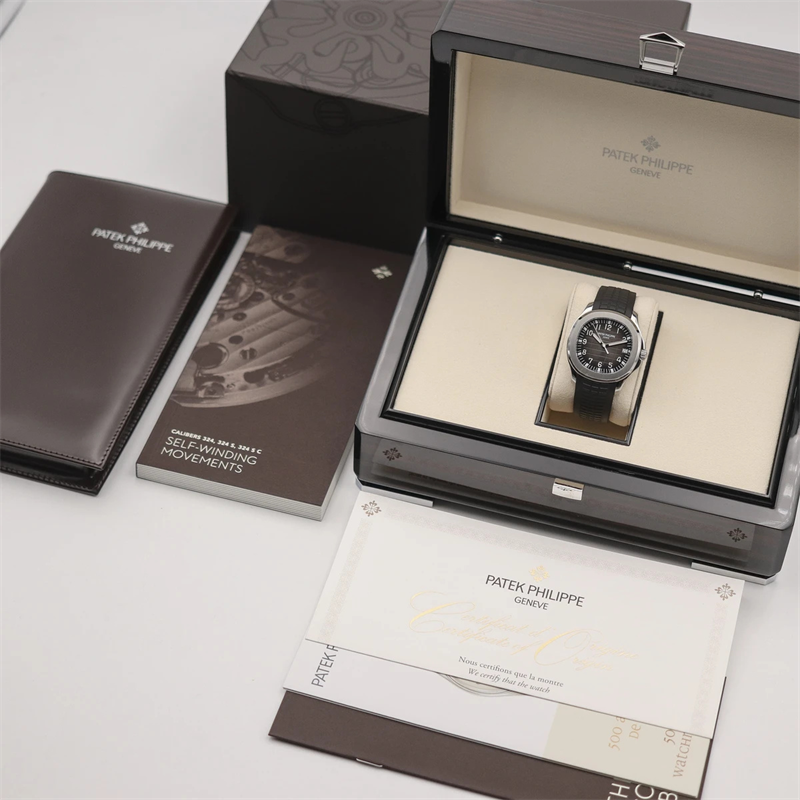 Aquanaut 5167A-001 Black Dial 40mm