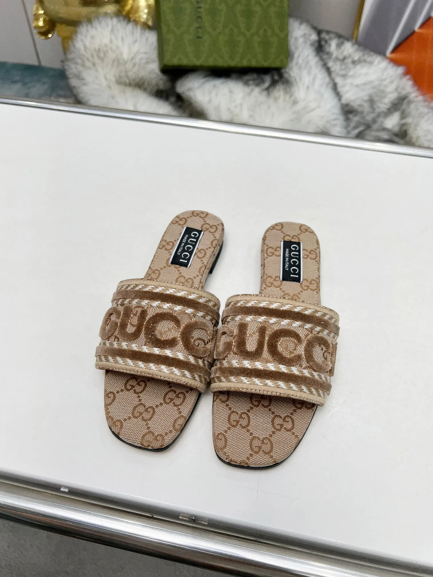 GG new arrival womne slippers 02