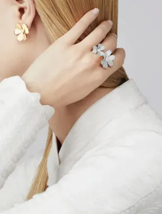 Frivole Between the Finger Ring white gold, Diamond