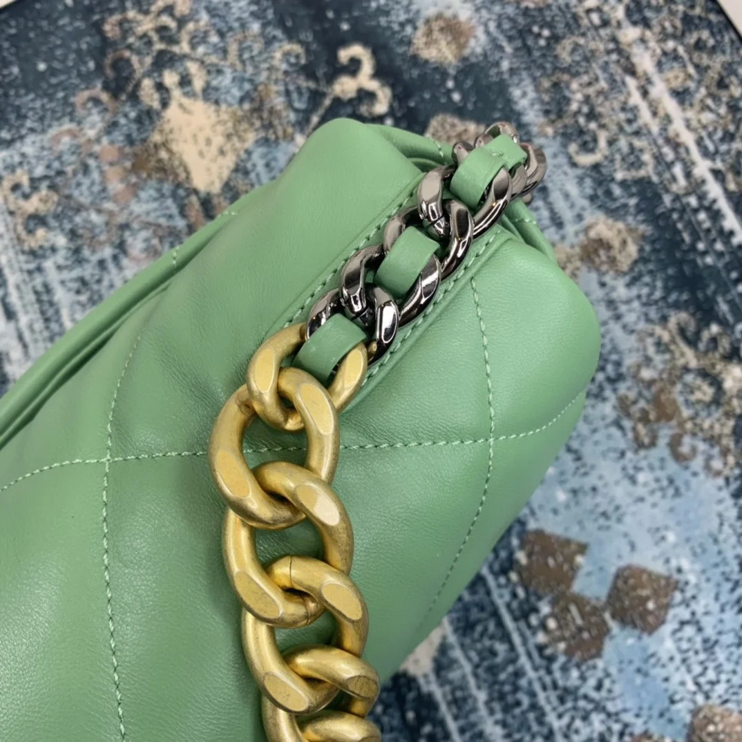 Chanel 19 Flap Bag Gold Hardware Green For Women, Women’s Handbags, Shoulder Bags 10.2in/26cm AS1160