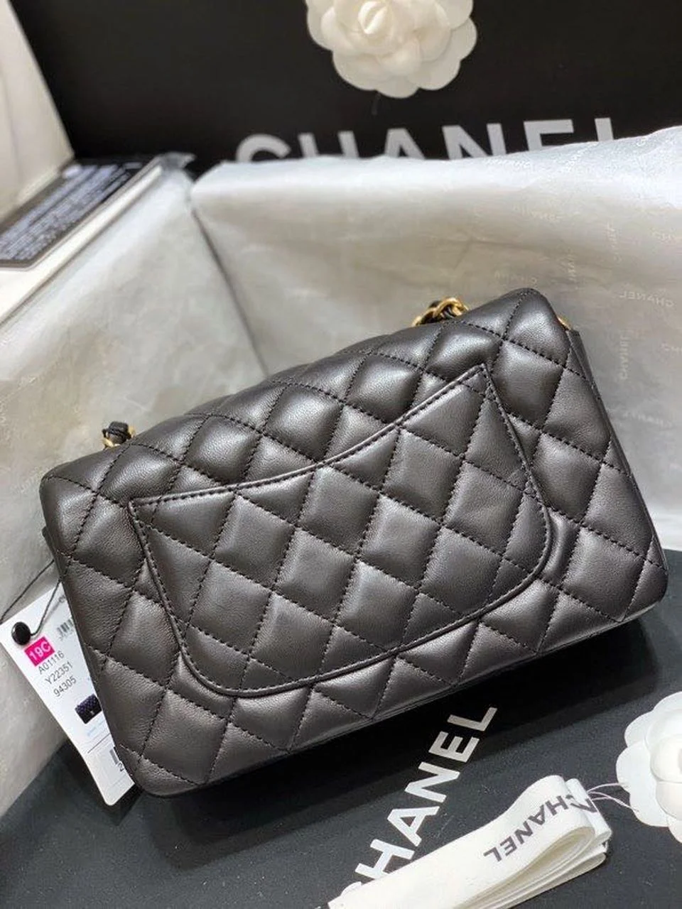 Chanel Classic Flap Bag Gold Toned Hardware Black For Women, Women’s Bags, Shoulder And Crossbody Bags 7.8in/20cm A01116