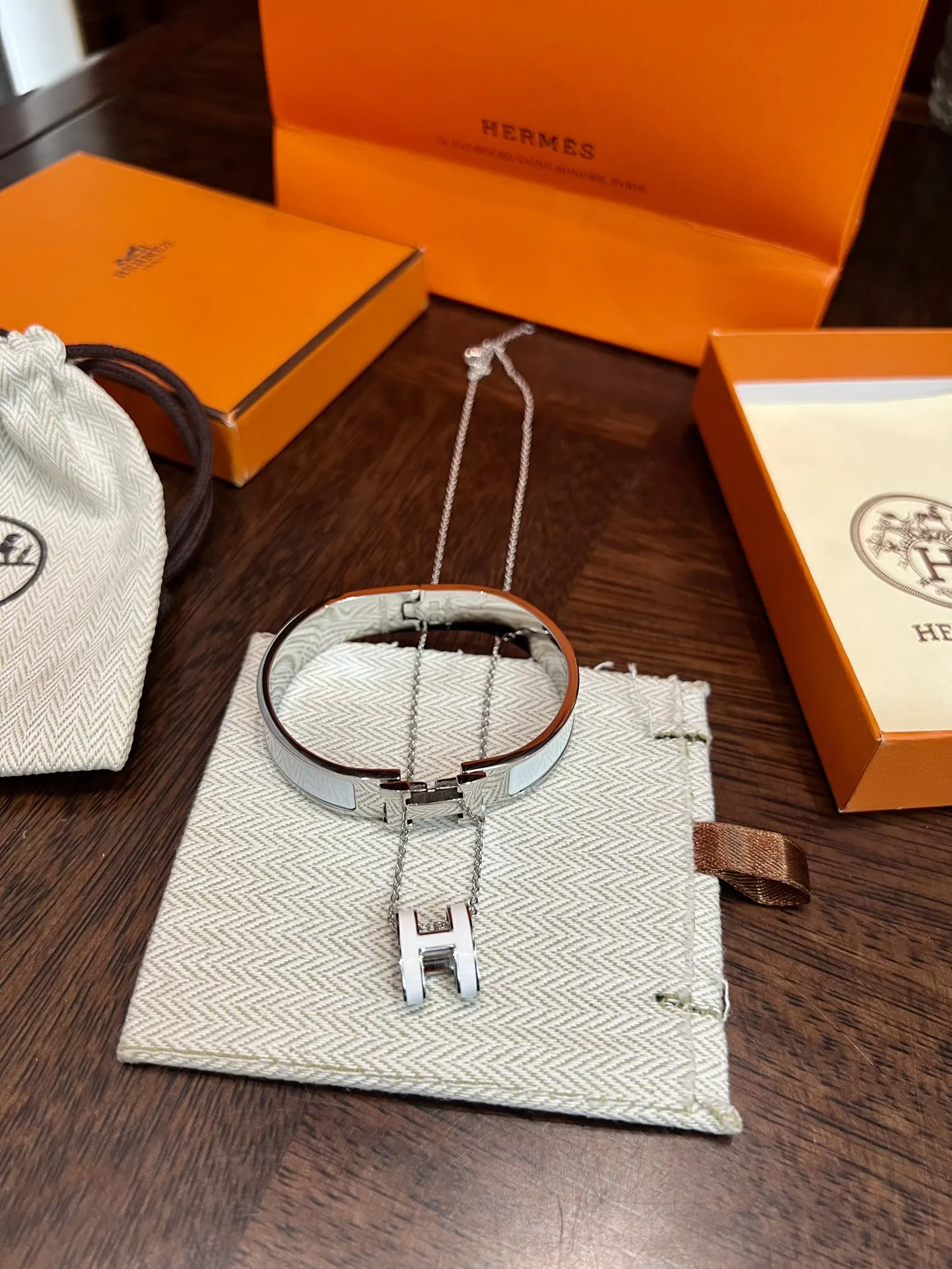 H new arrival bracelet + necklace set