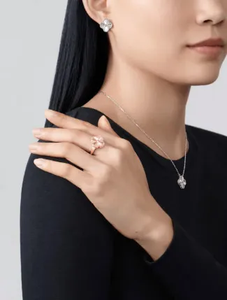 Alhambra ring rose gold