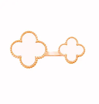 Magic Alhambra Between the Finger ring