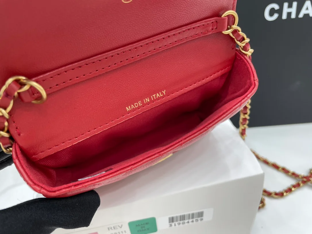 Chanel Classic Distressed Red For Women, Women’s Bags 4.7in/12cm