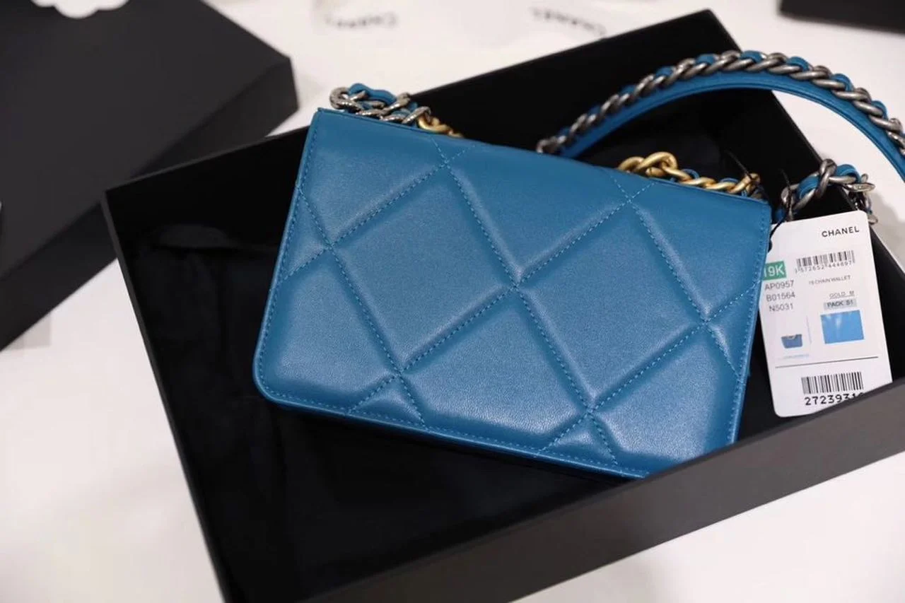 Chanel 19 WOC Flap Bag 20cm Goatskin Leather Spring/Summer Act 1 Collection, Blue