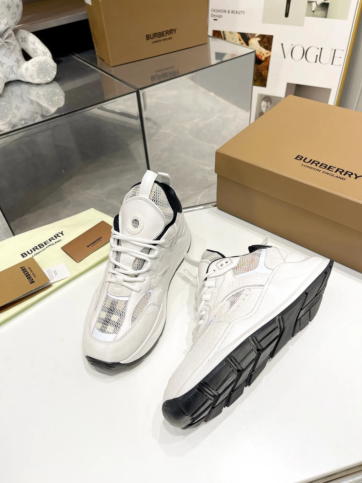 BB man and women sneakers