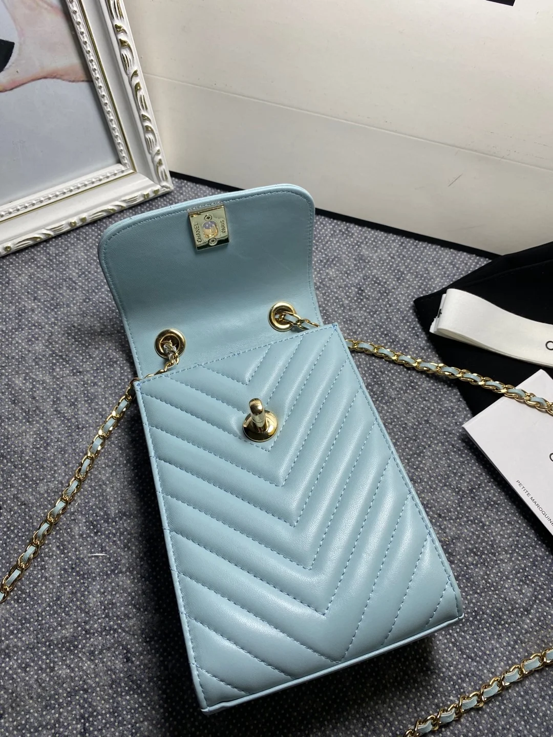 Chanel Chevron Trendy Cc Phone Light Blue Bag For Women 18cm/7in