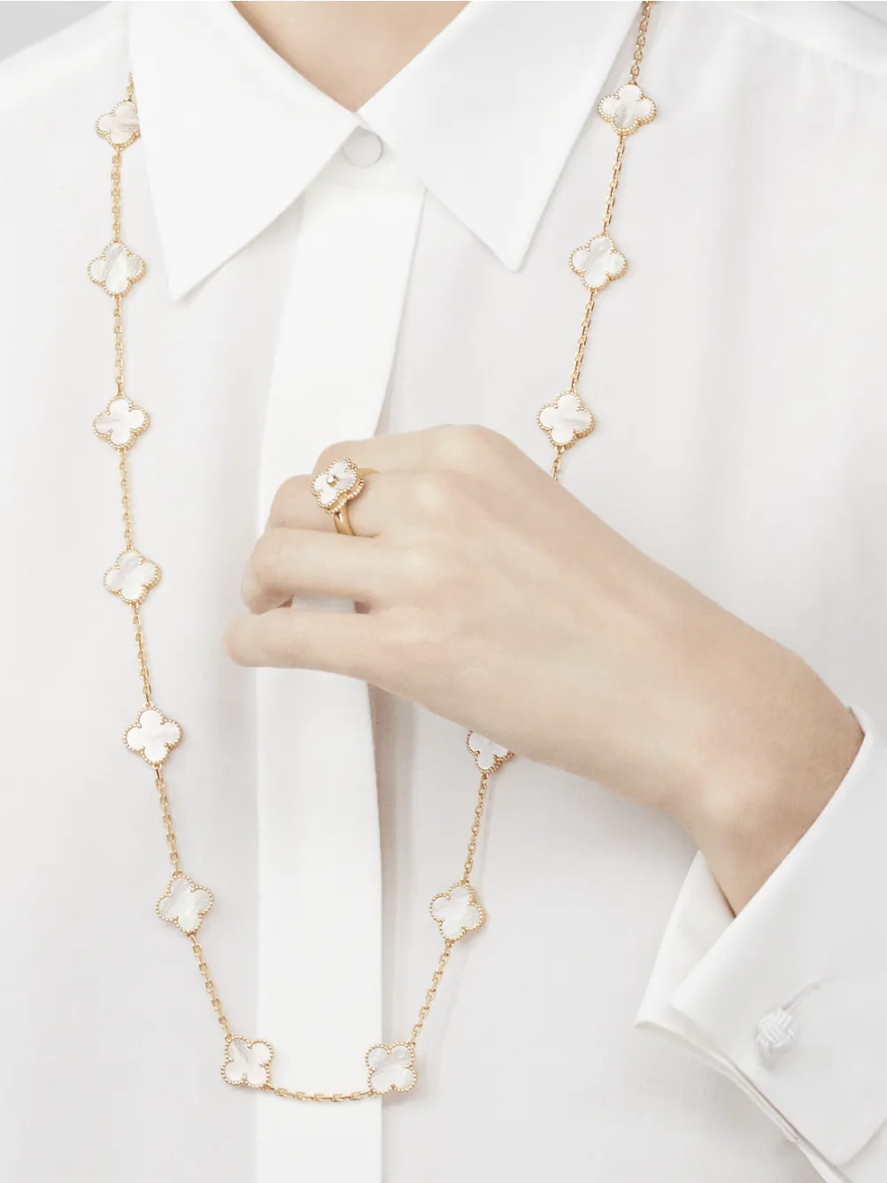 Van Cleef&Arpels Vintage Alhambra long necklace