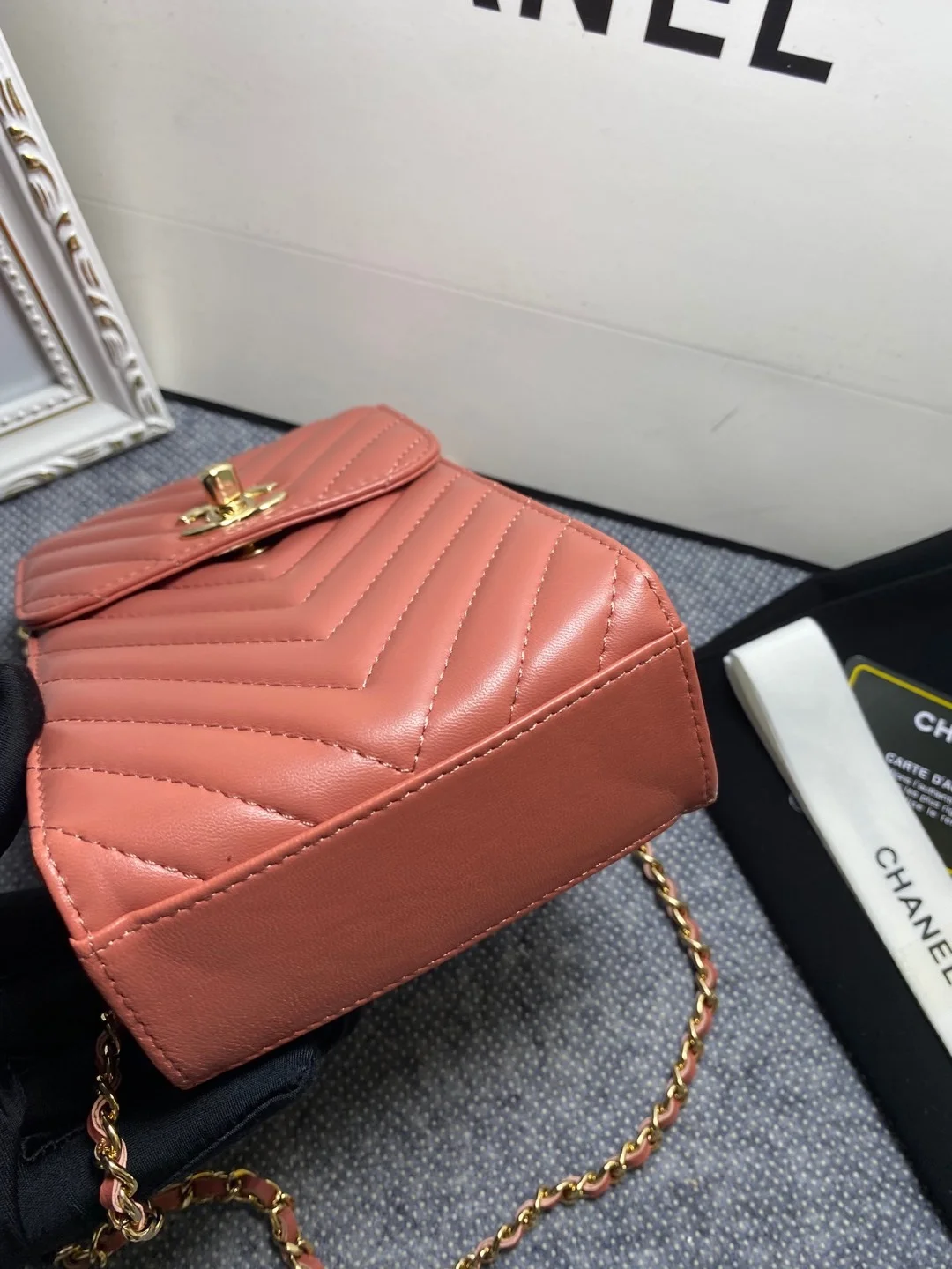 Chanel Chevron Trendy Cc Phone Nude Bag For Women 18cm/7in